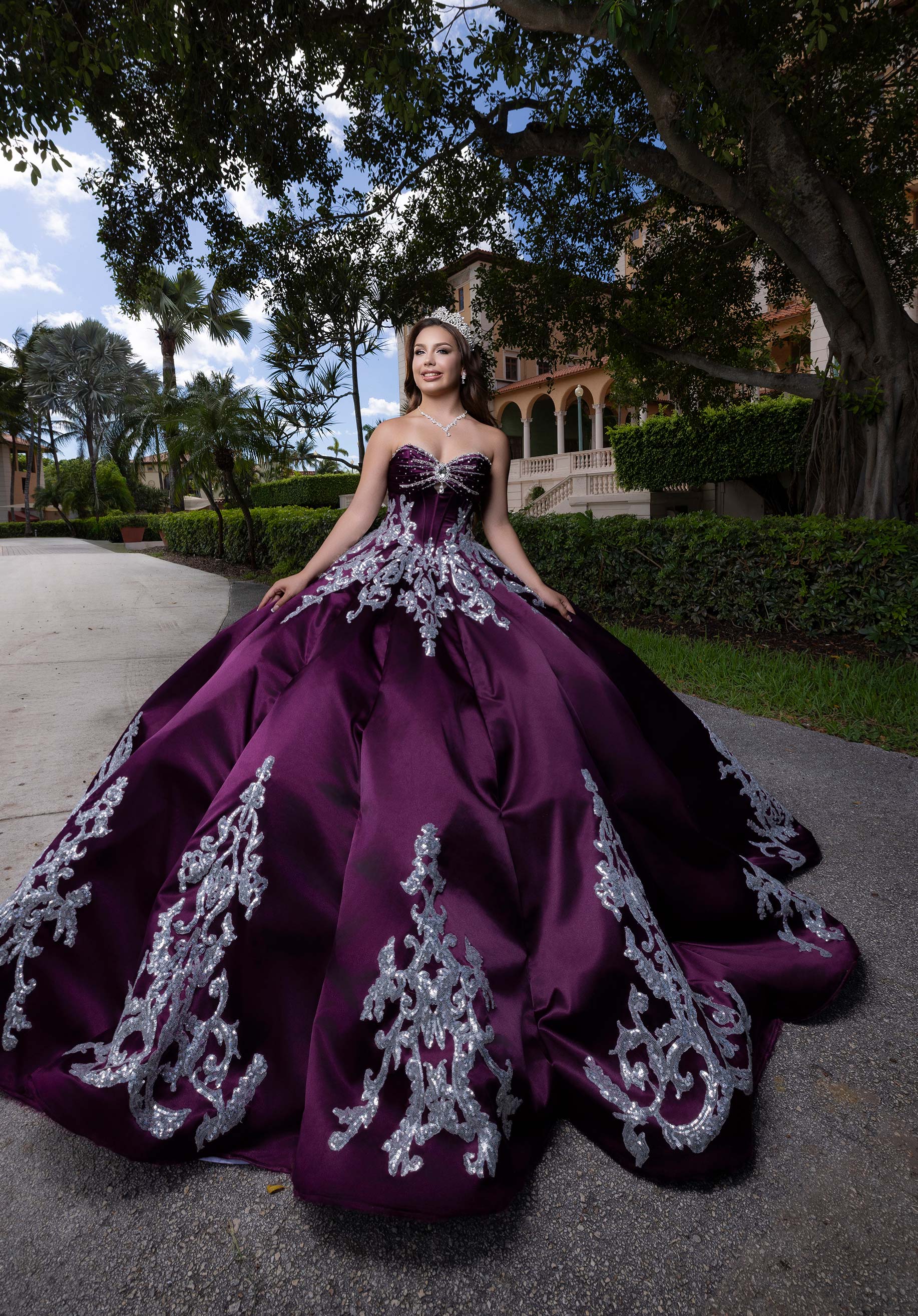 morilee-vizcaya-belinda-quincea-era-ballkleid-satin image 1