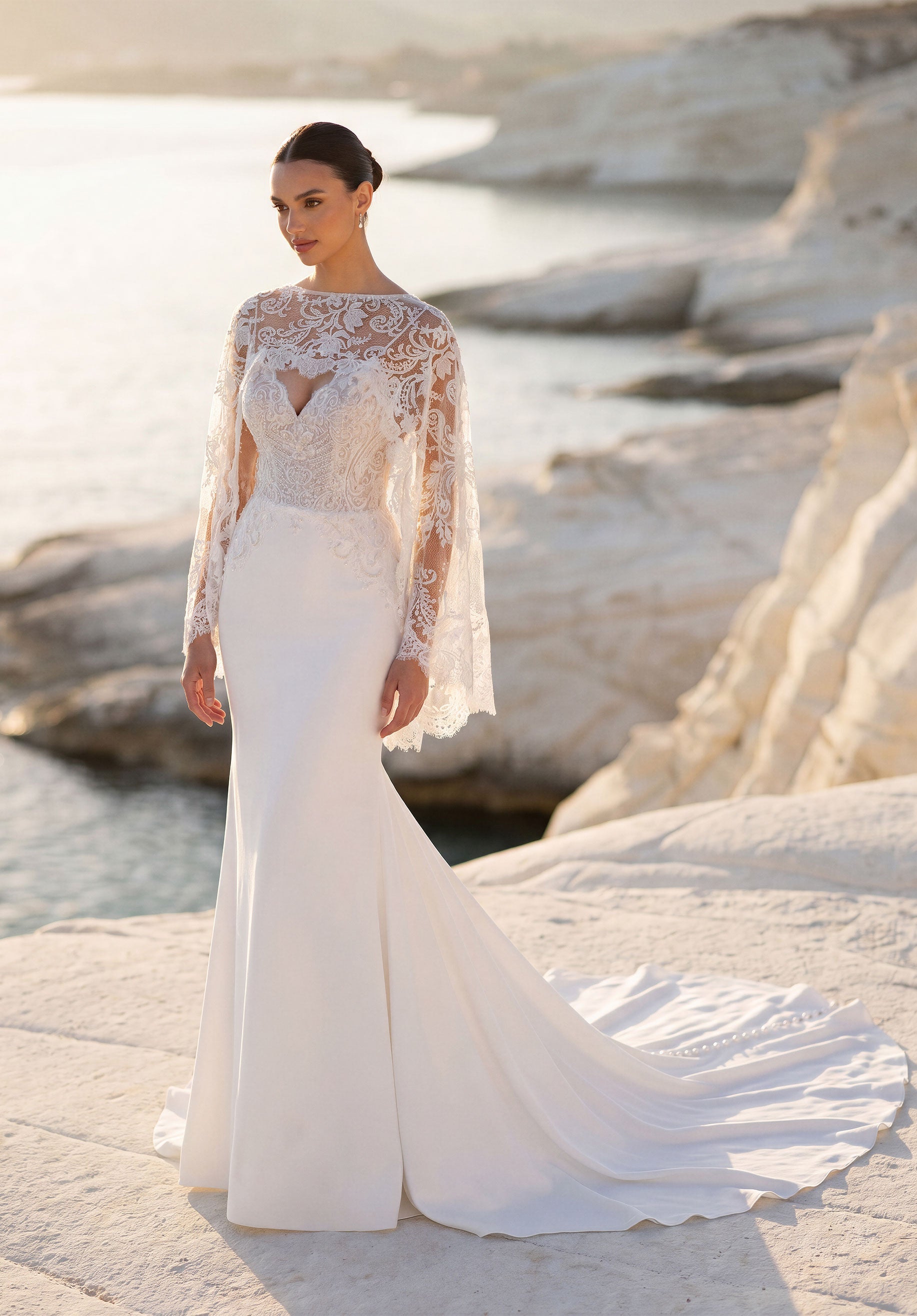 morilee-trin-brautkleid-fit-and-flare-v-ausschnitt-stretch-crepe-satin-niedriger image 1