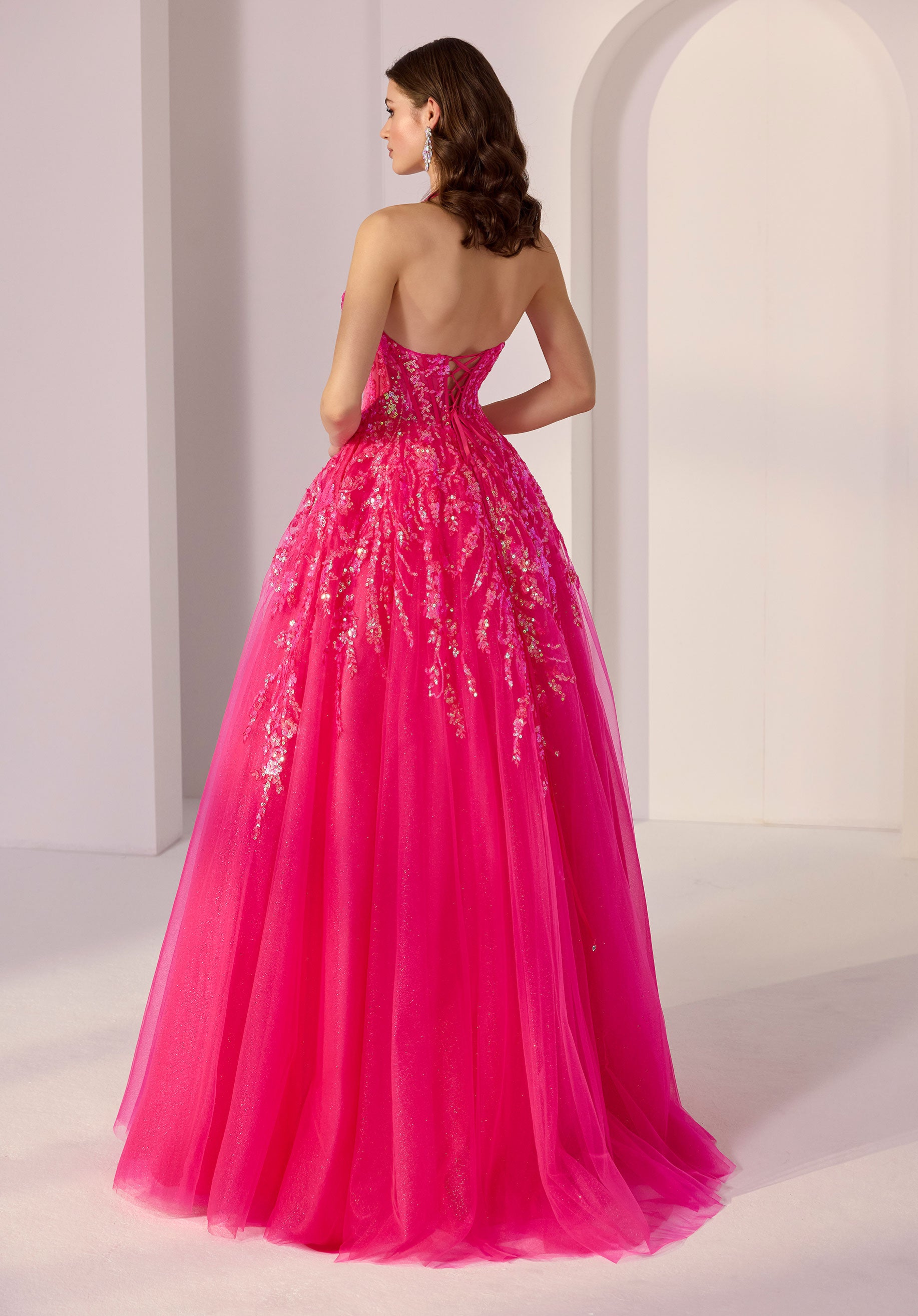 morilee-party-t-ll-a-linie-kleid-mit-pailletten-und-corsage image 3