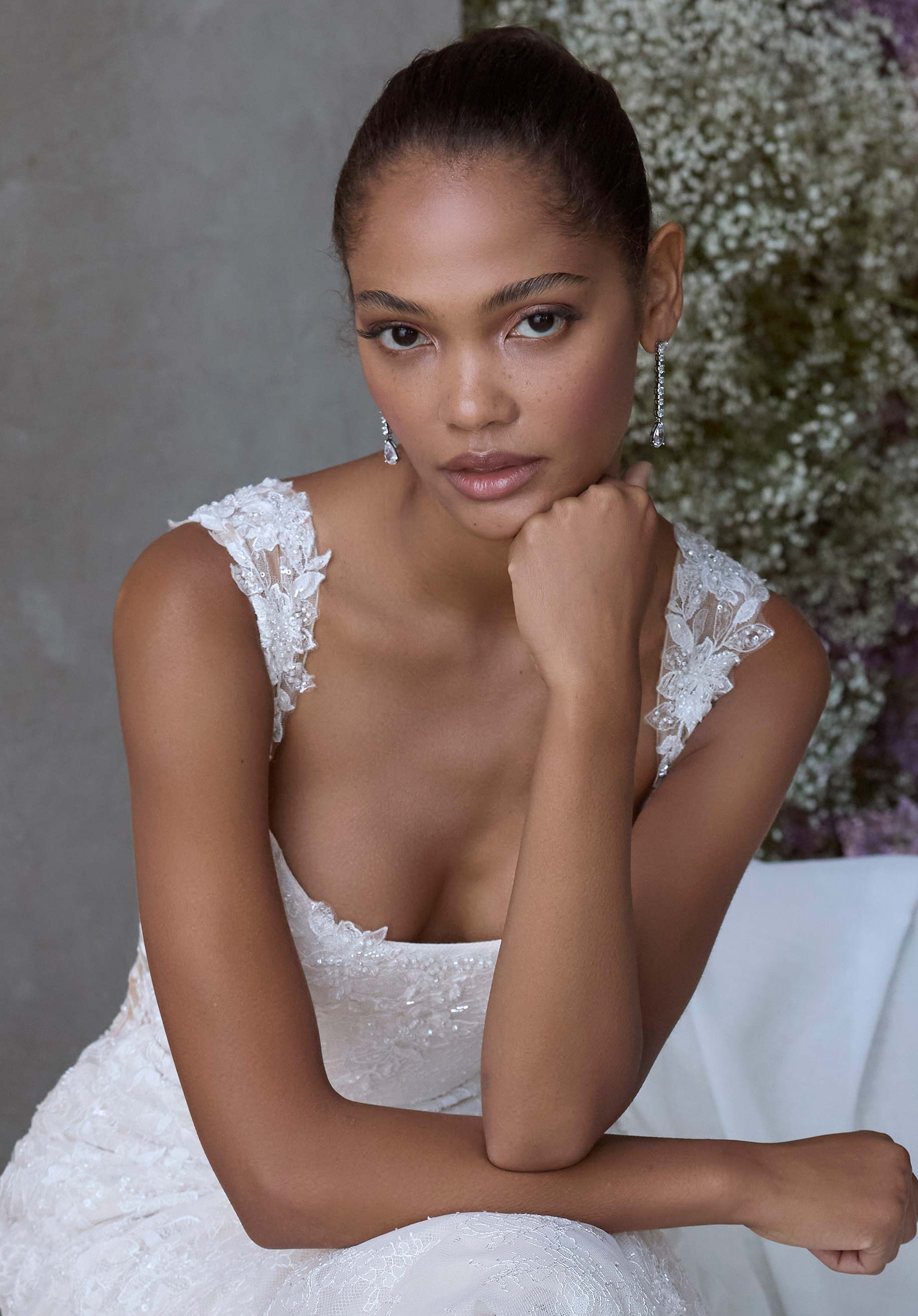 morilee-evangeline-brautkleid-chantilly-spitze-sheath image 3
