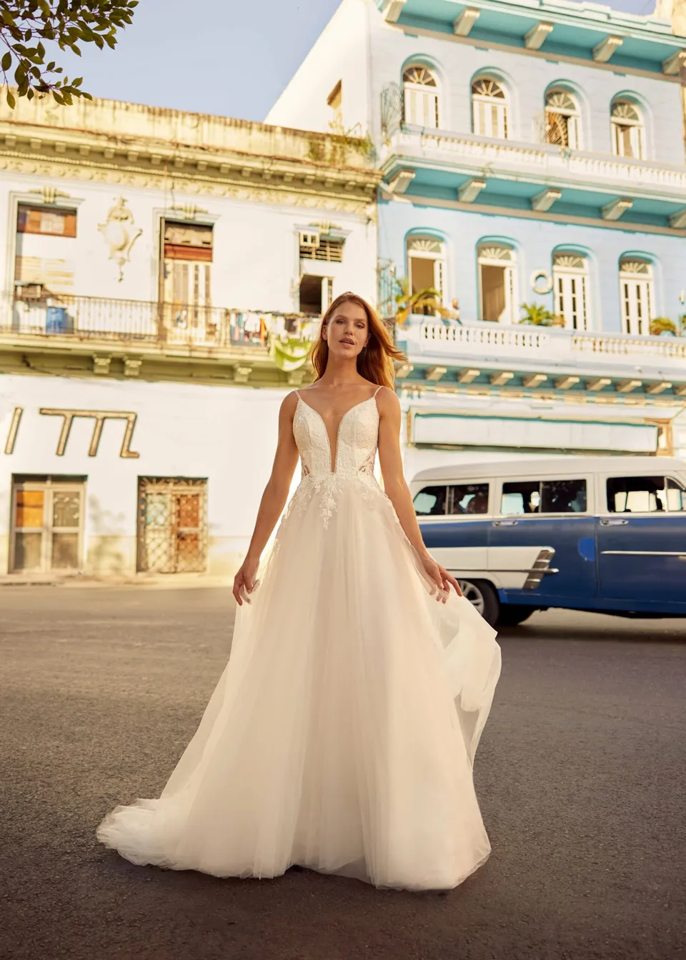 gbs-herve-paris-bridal-lily-braut-festliche-komplettgarderobe-libre-collection image 1