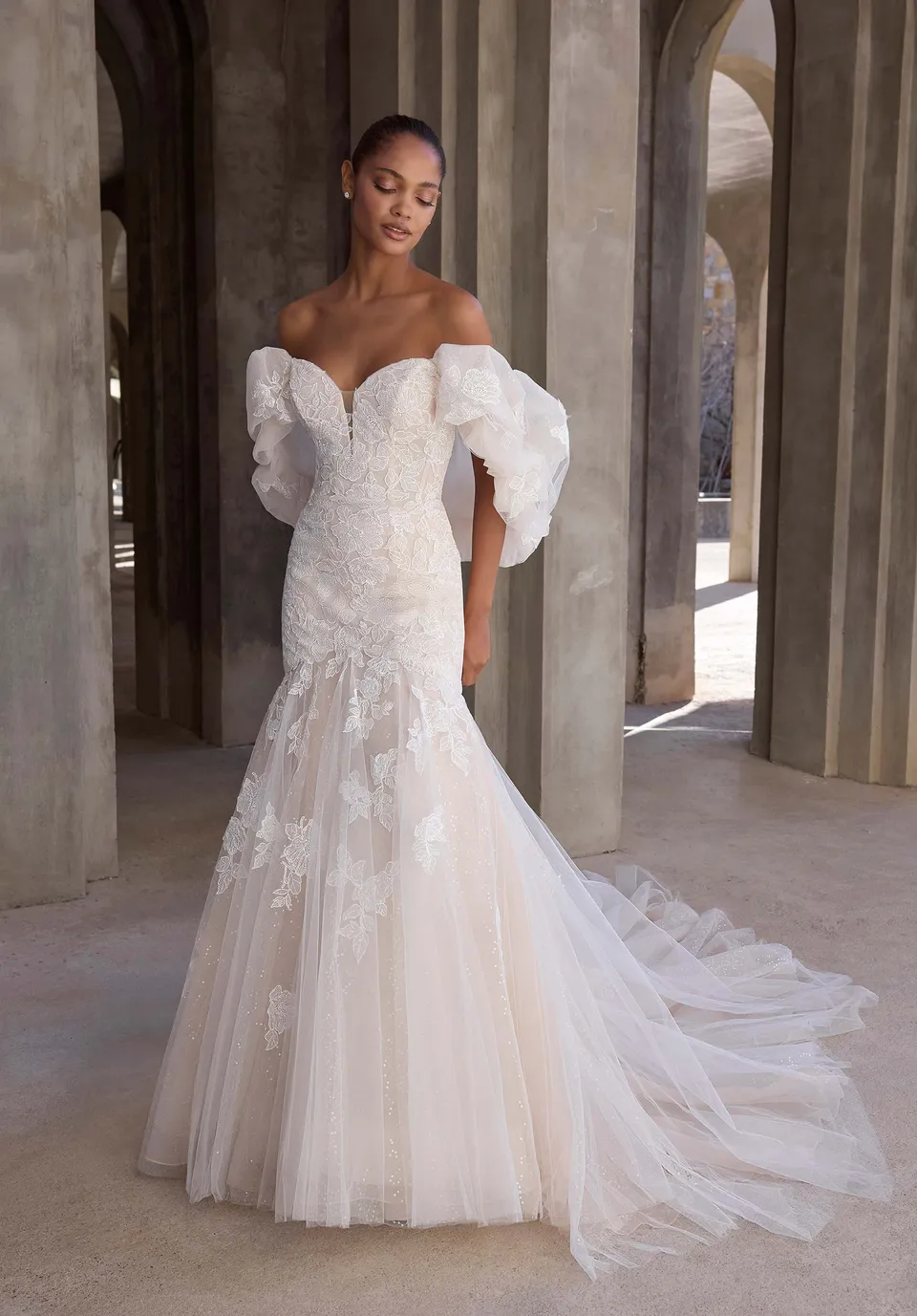morilee-maliska-brautkleid-fit-und-flare-t-ll-mit-bl-ten-und-puffschal image 1