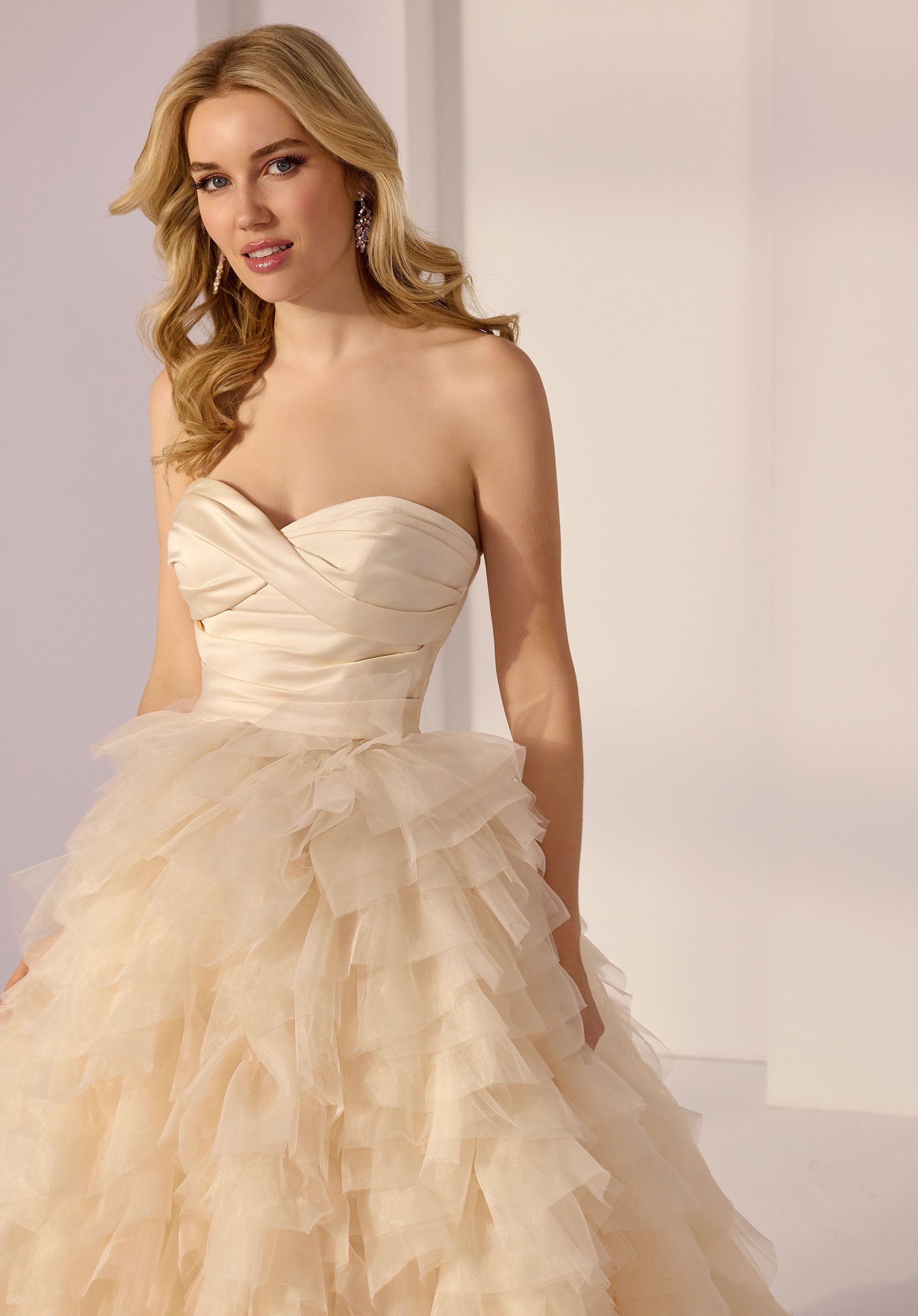 morilee-party-ballkleid-satin-und-t-ll-tr-gerlos-mit-r-schenrock image 2