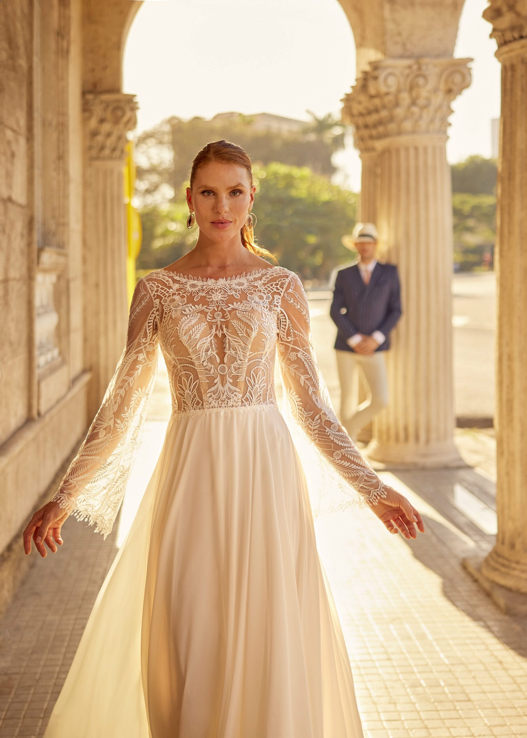 gbs-herve-paris-bridal-leaf-brautkleid-libre-collection-festliche-komplettgarder image 5