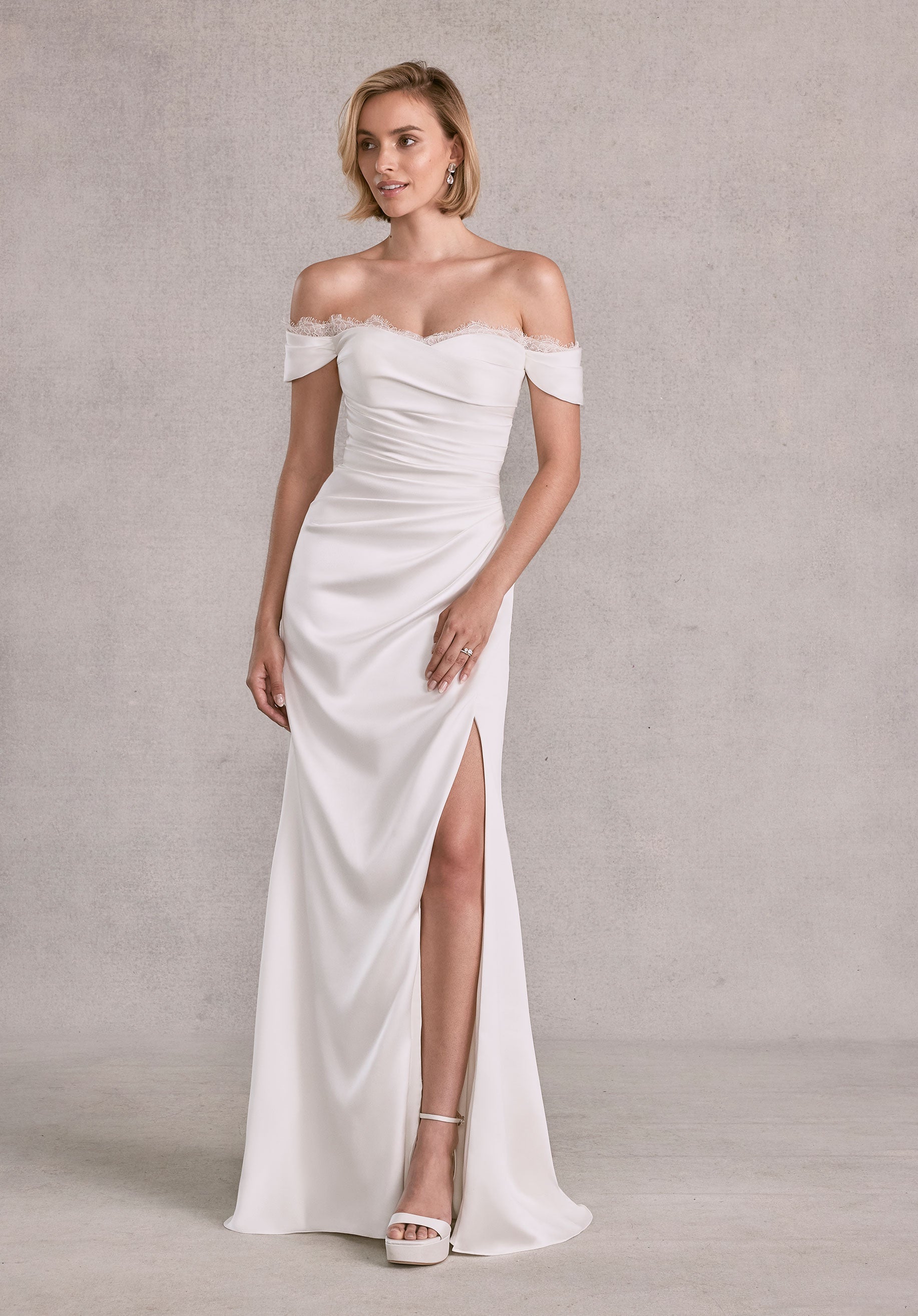 morilee-saylor-brautkleid-fit-flare-satin-off-shoulder image 1