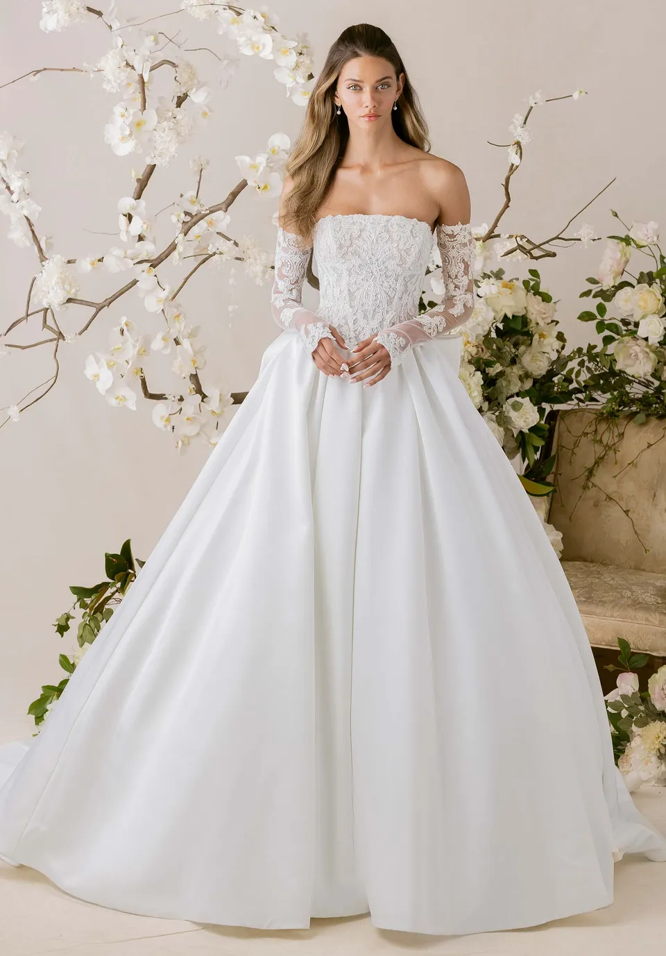 morilee-lise-brautkleid-ballkleid-satin-mit-perlen-spitze-und-basque image 1