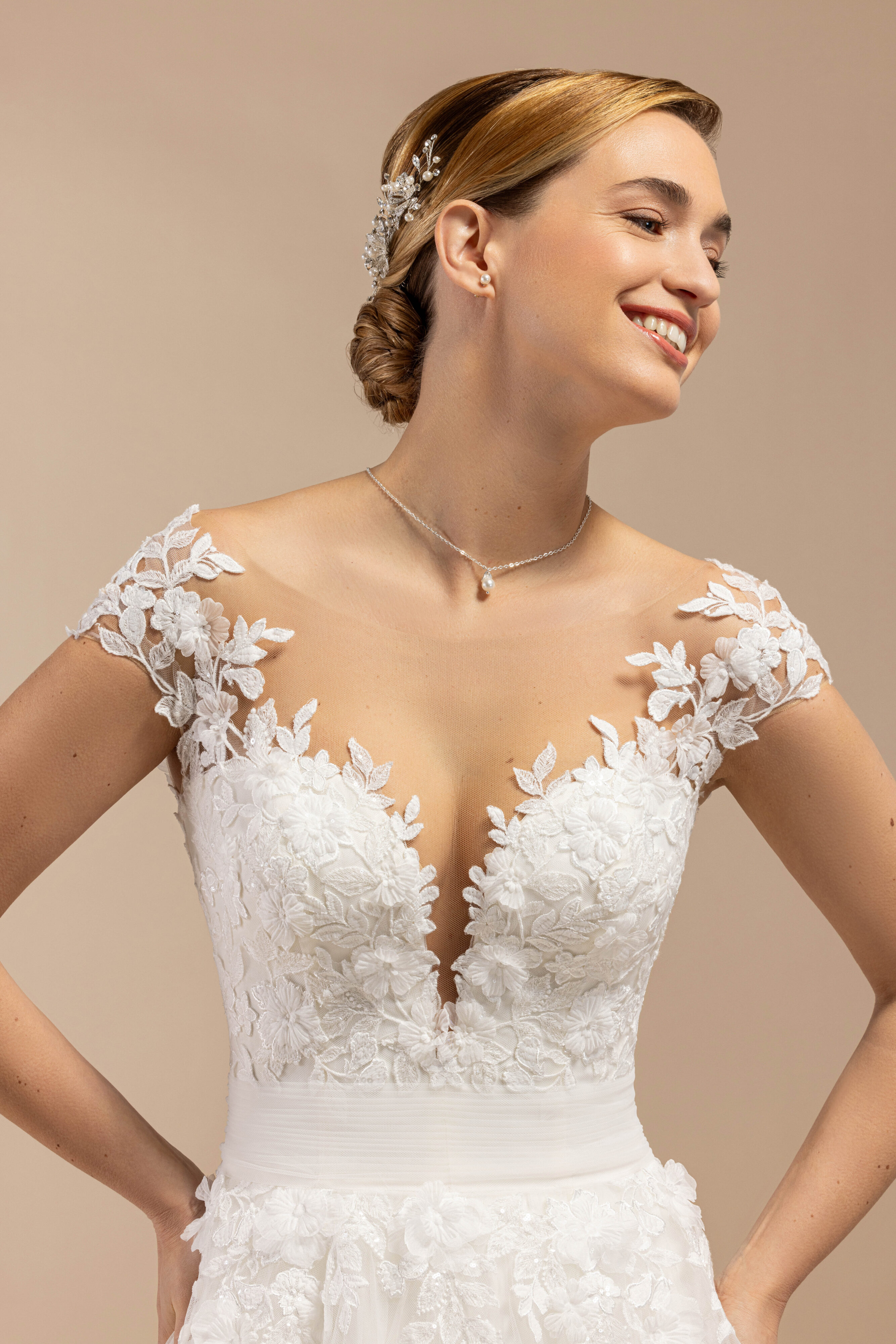 eglantine-barbara-brautkleid-in-ivoire-gr-34-bis-56 image 2