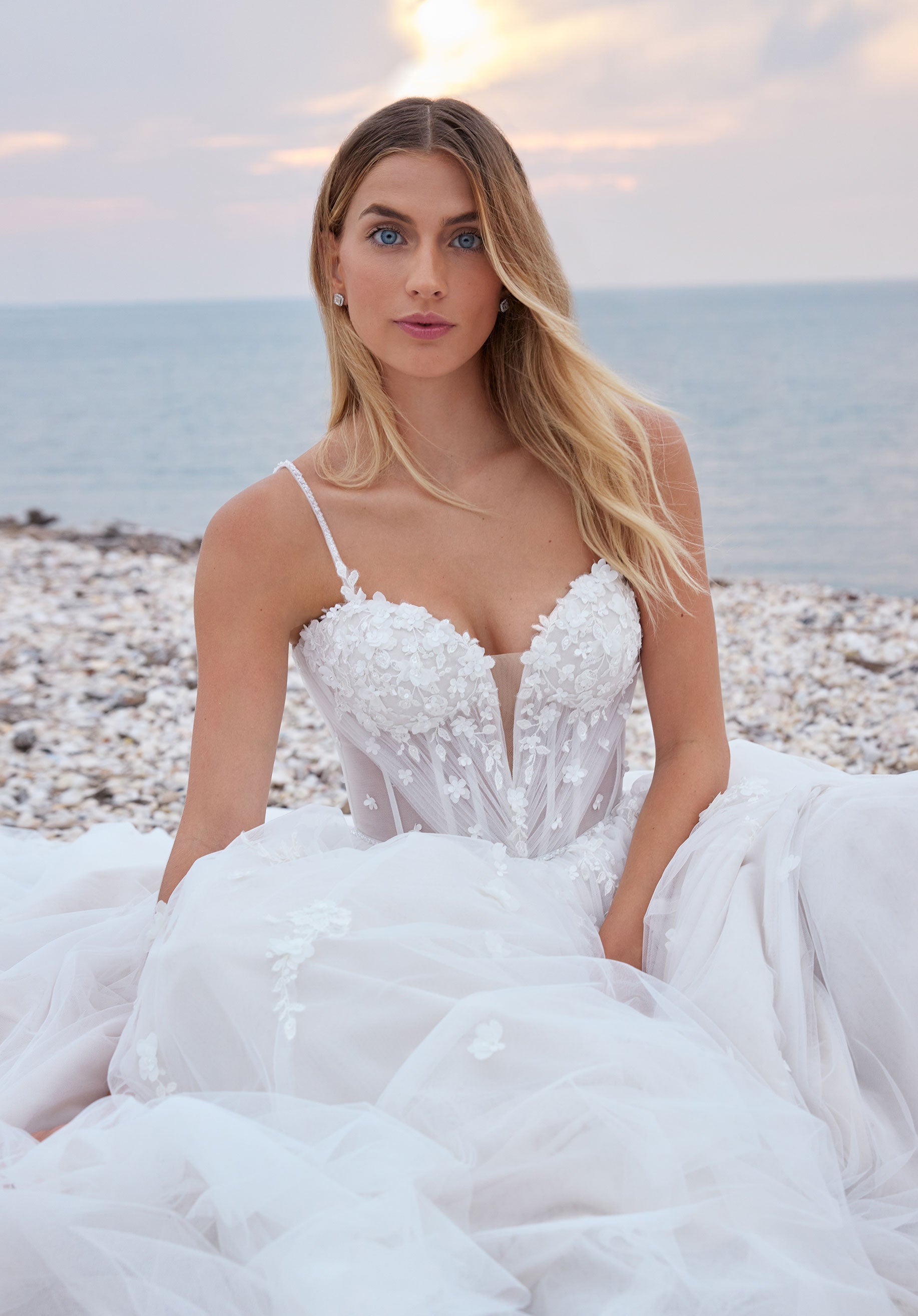 morilee-samira-brautkleid-boho-ballkleid-mit-korsett-und-t-llrock image 5