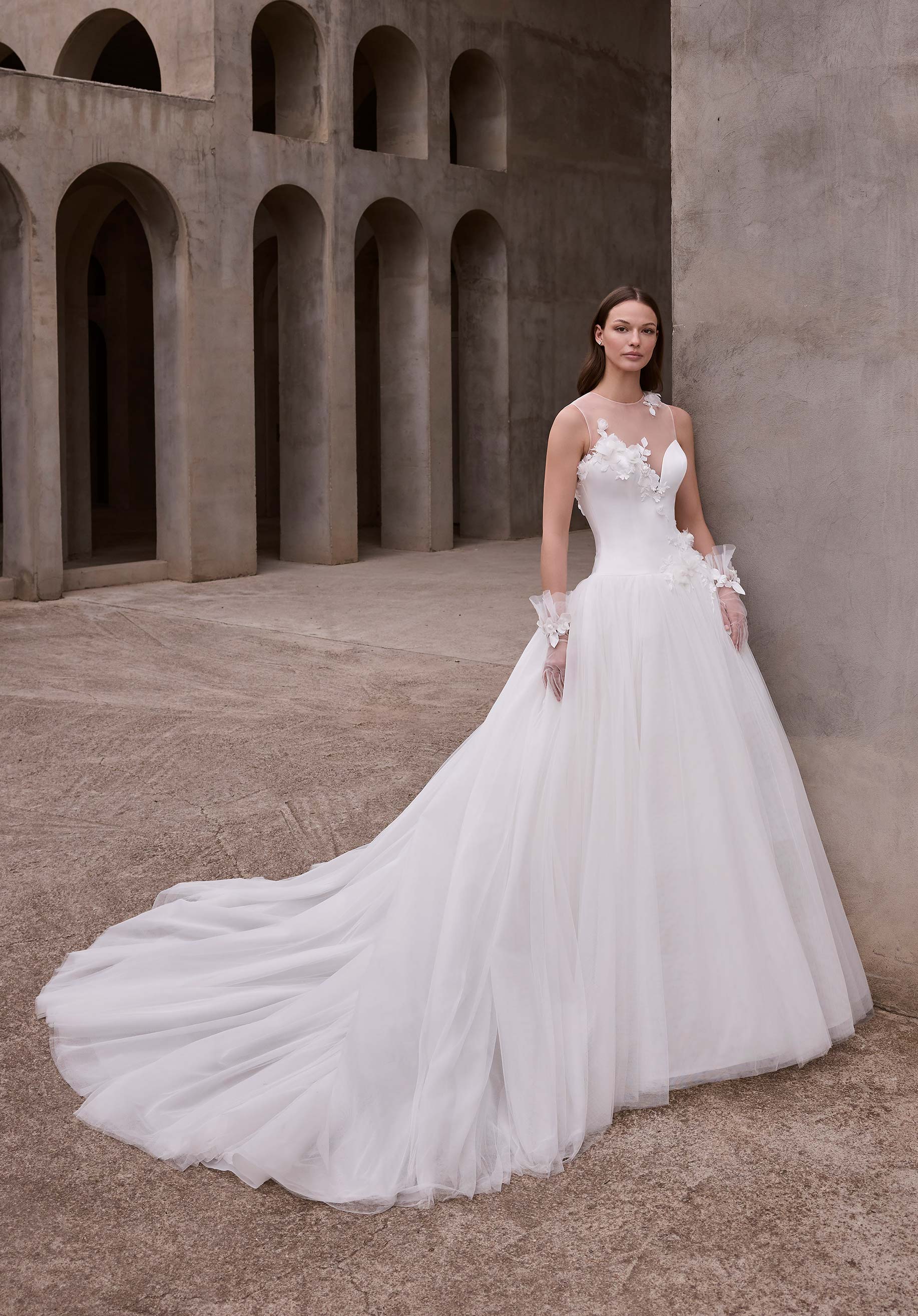 morilee-antheia-brautkleid-ballkleid-mit-mikado-oberteil-und-3d-bl-ten image 1