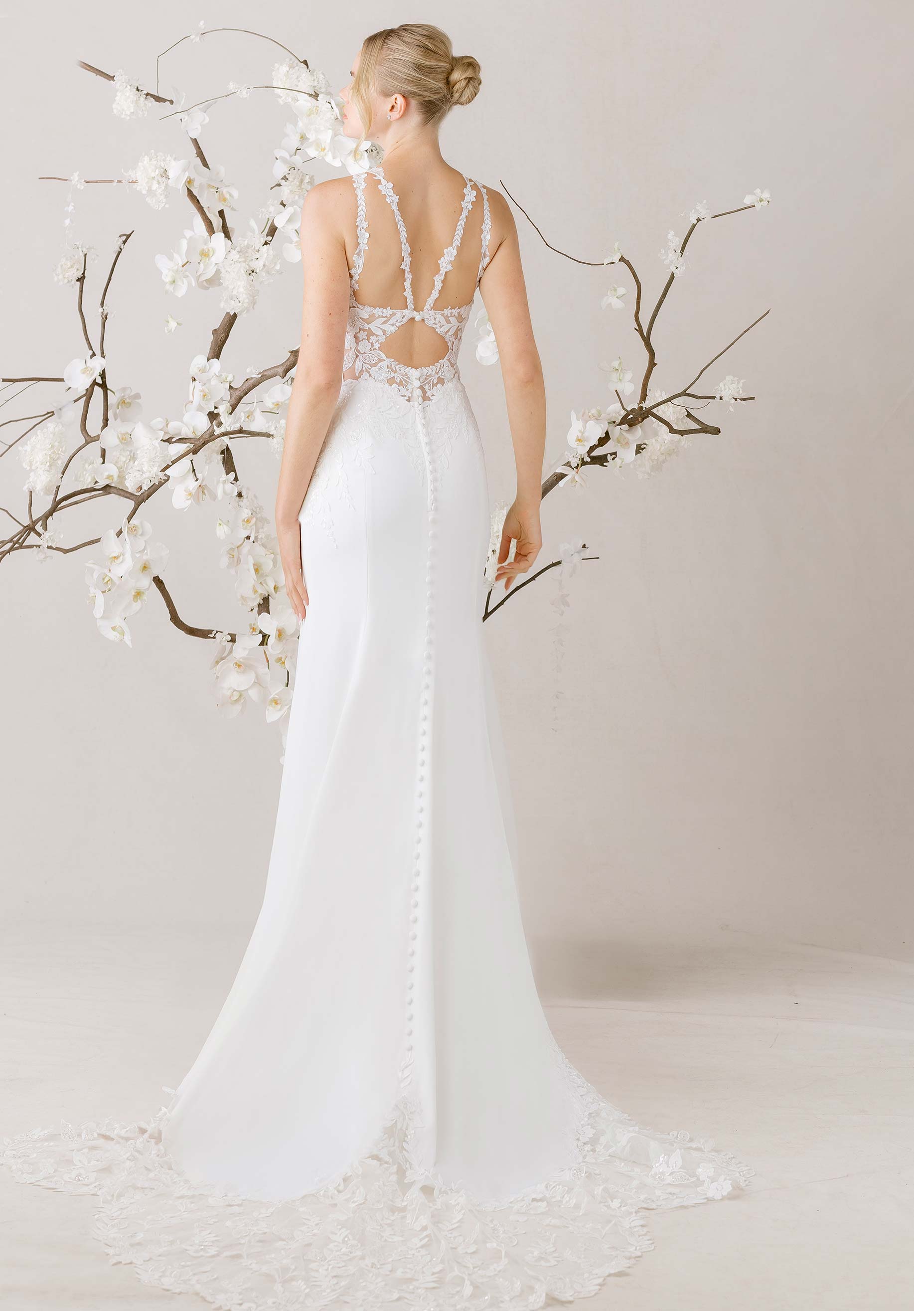 morilee-sai-brautkleid-crepe-mit-schleppe image 6