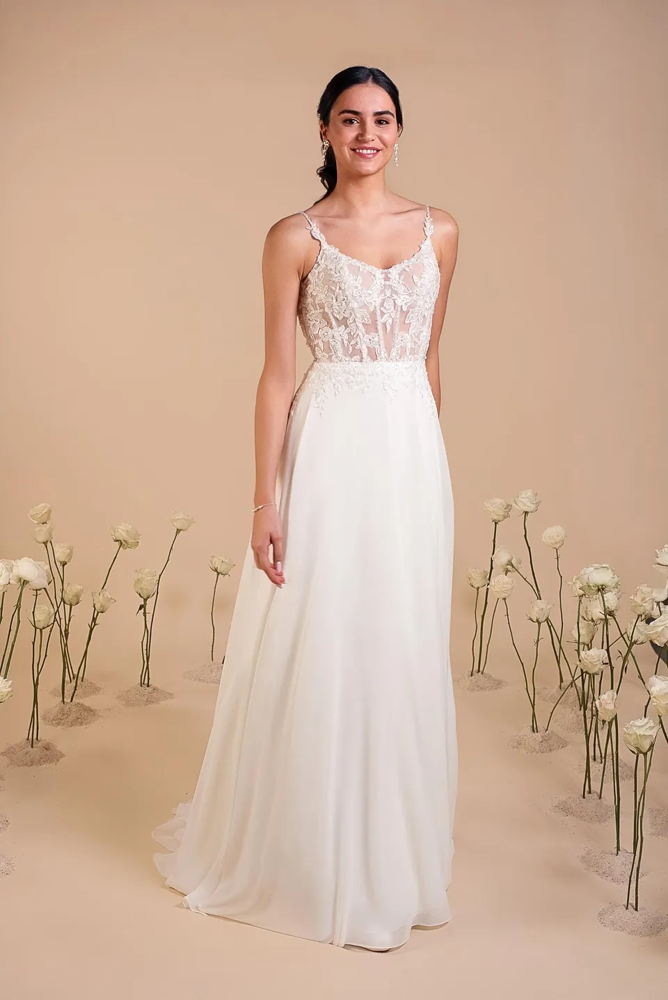 eglantine-inae-brautkleid-in-ivoire-oder-wei-gr-34-74 image 1
