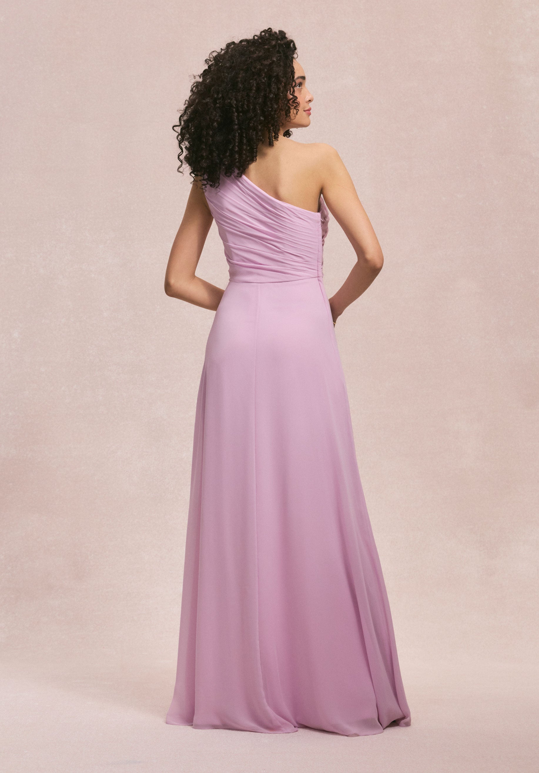morilee-one-shoulder-chiffon-brautjungfernkleid-mit-schlitz image 7