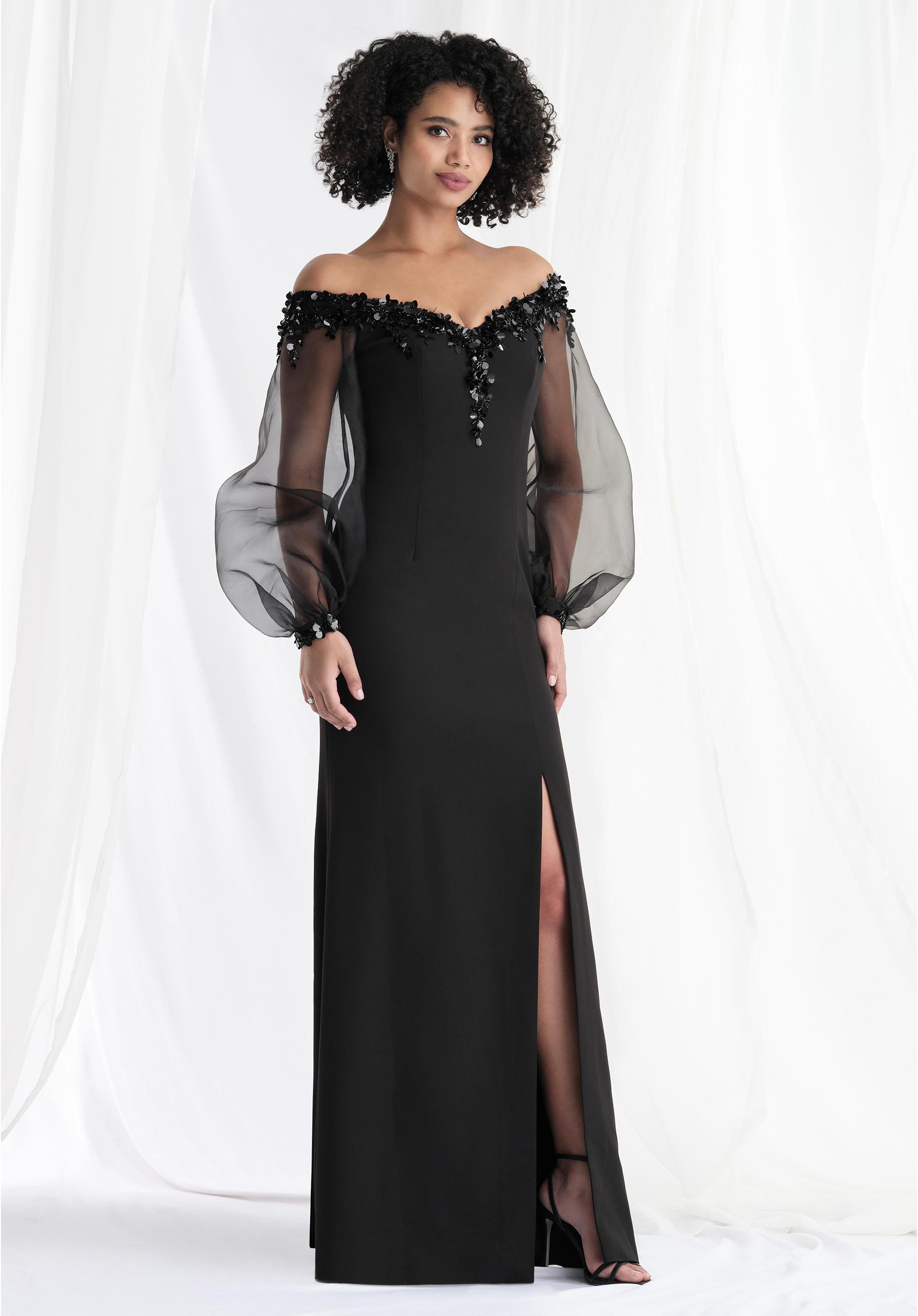 morilee-abendkleid-fit-flare-scuba-mit-perlen-portrait-ausschnitt image 1