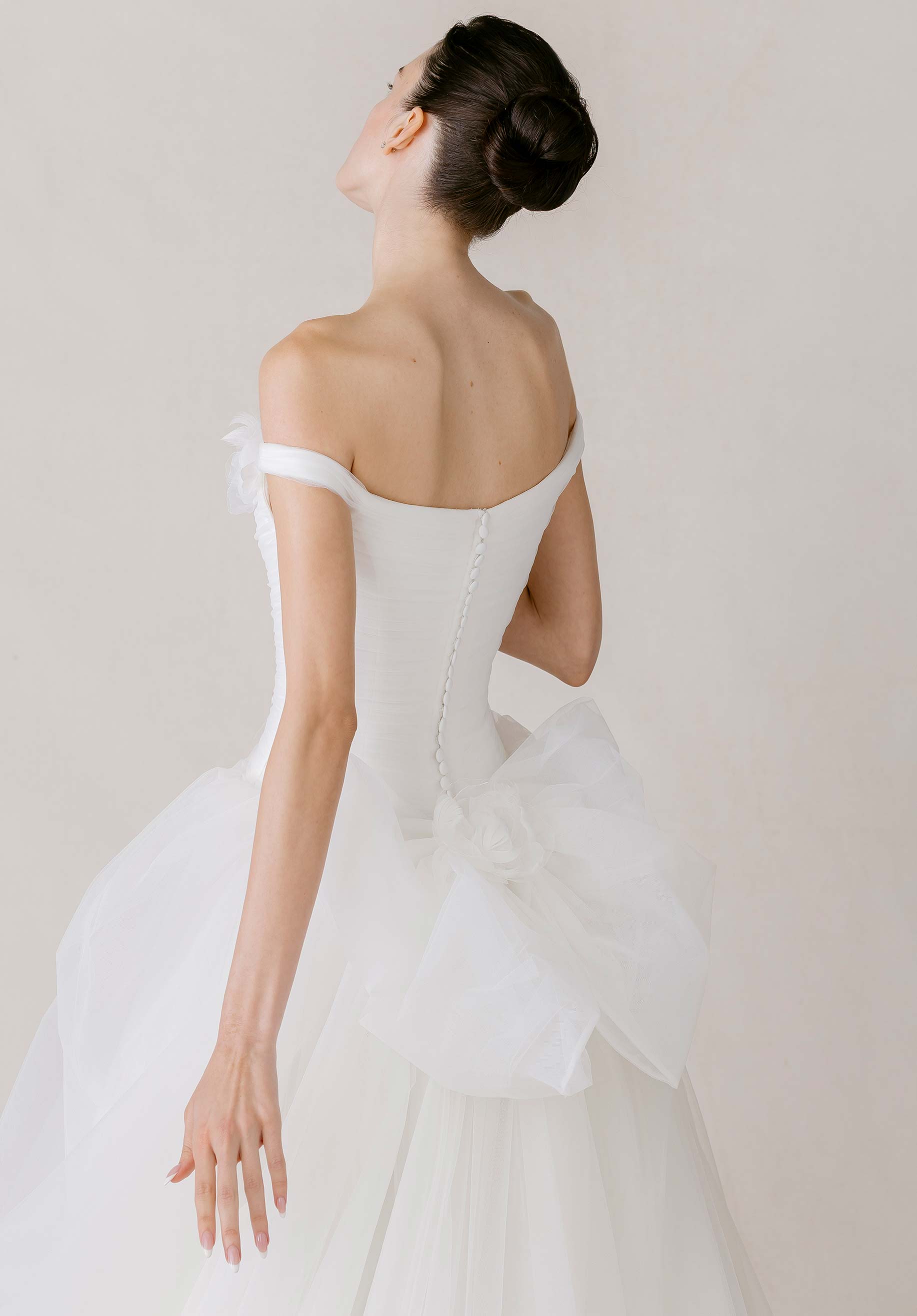 morilee-lucienne-brautkleid-ballkleid-off-shoulder-pick-up-rock-mit-schleppe image 7