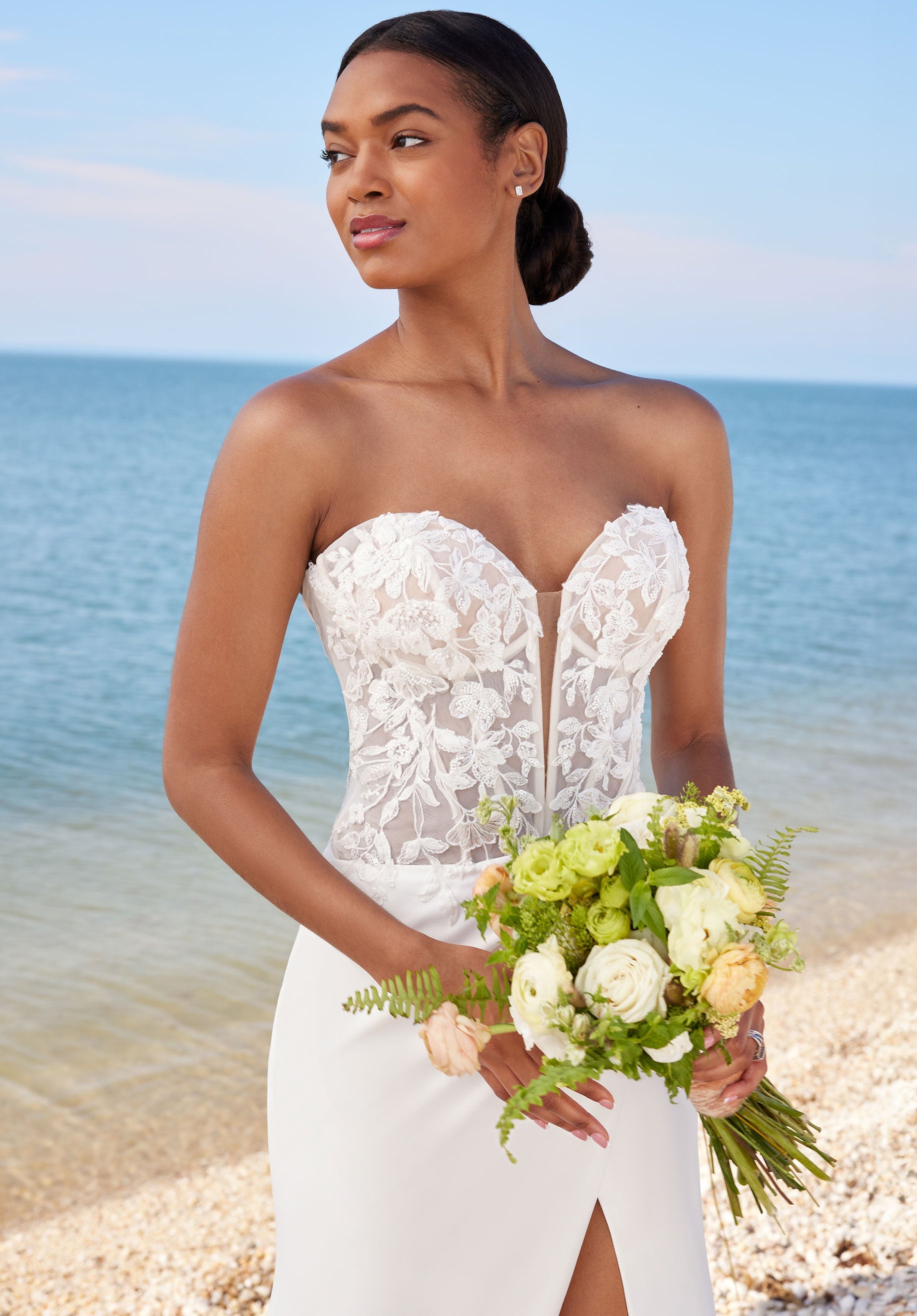 morilee-schyler-brautkleid-sheath-mit-corsage-und-schlitz image 4