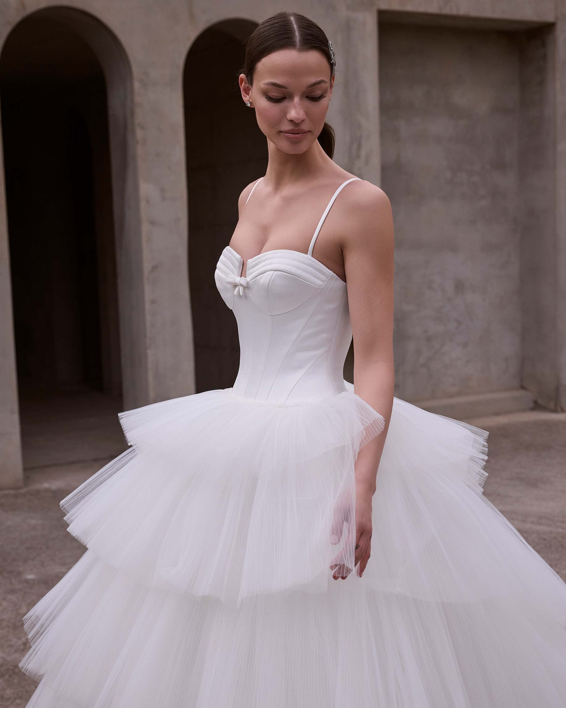 morilee-danae-brautkleid-duchess-satin-mit-t-llrock image 5