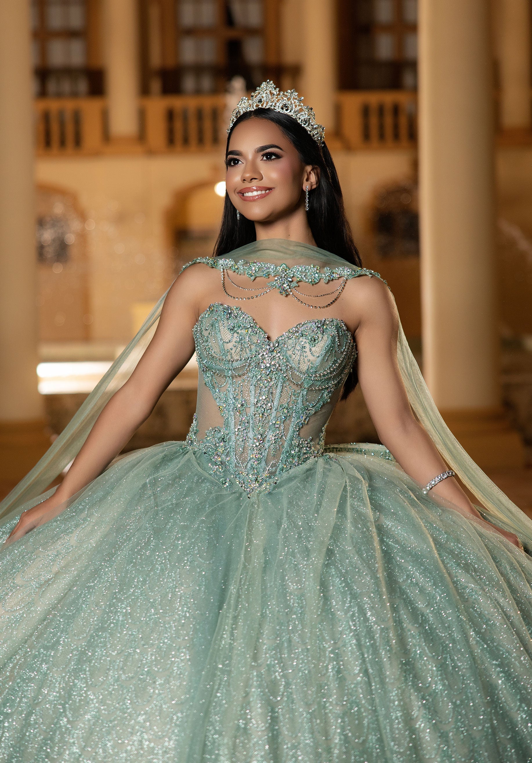 morilee-crista-quincea-era-kleid-tr-gerlos-mit-korsett-und-abnehmbarem-schal image 2