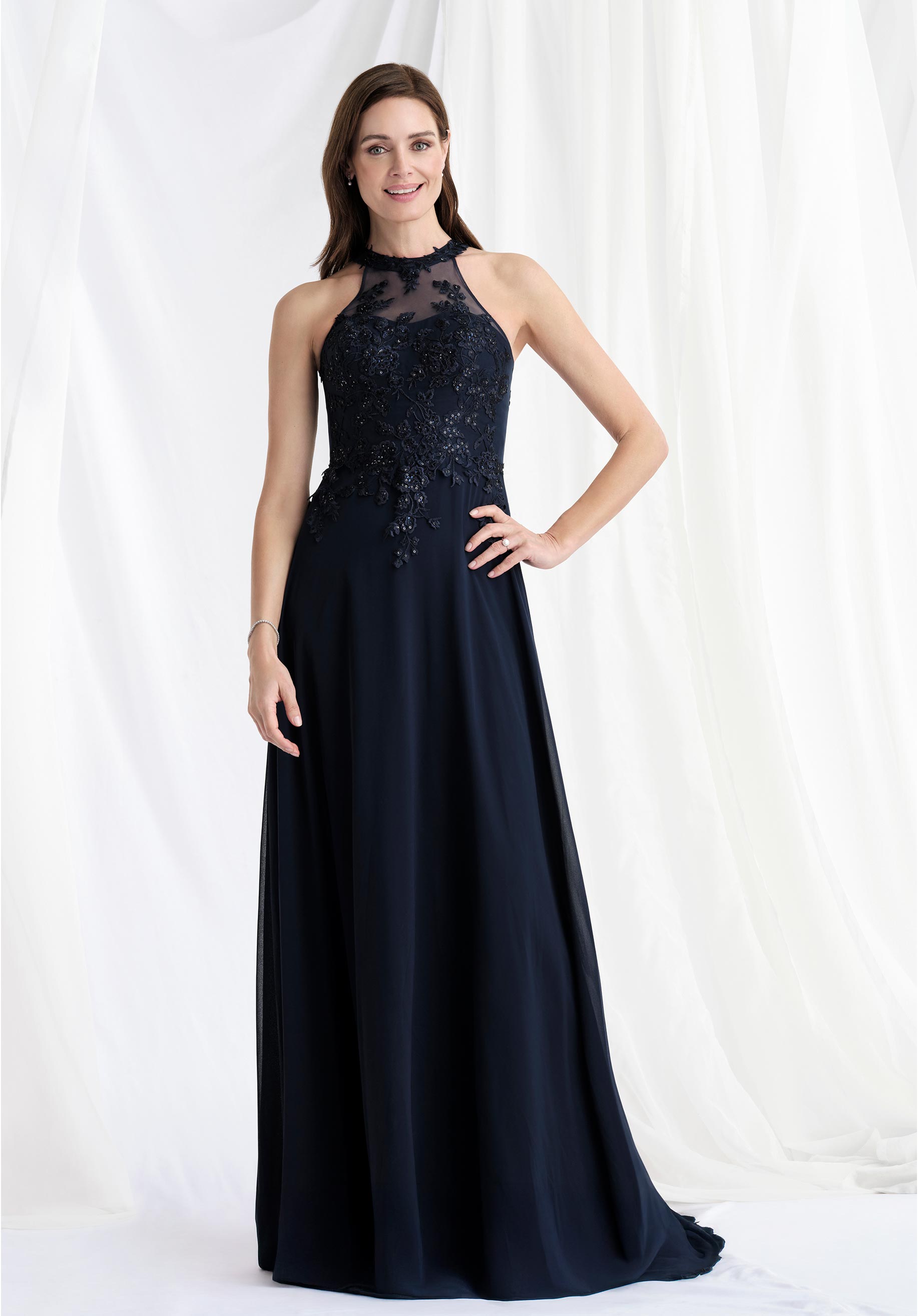 morilee-abendkleid-chiffon-mit-neckholder-und-illusion-ausschnitt image 1