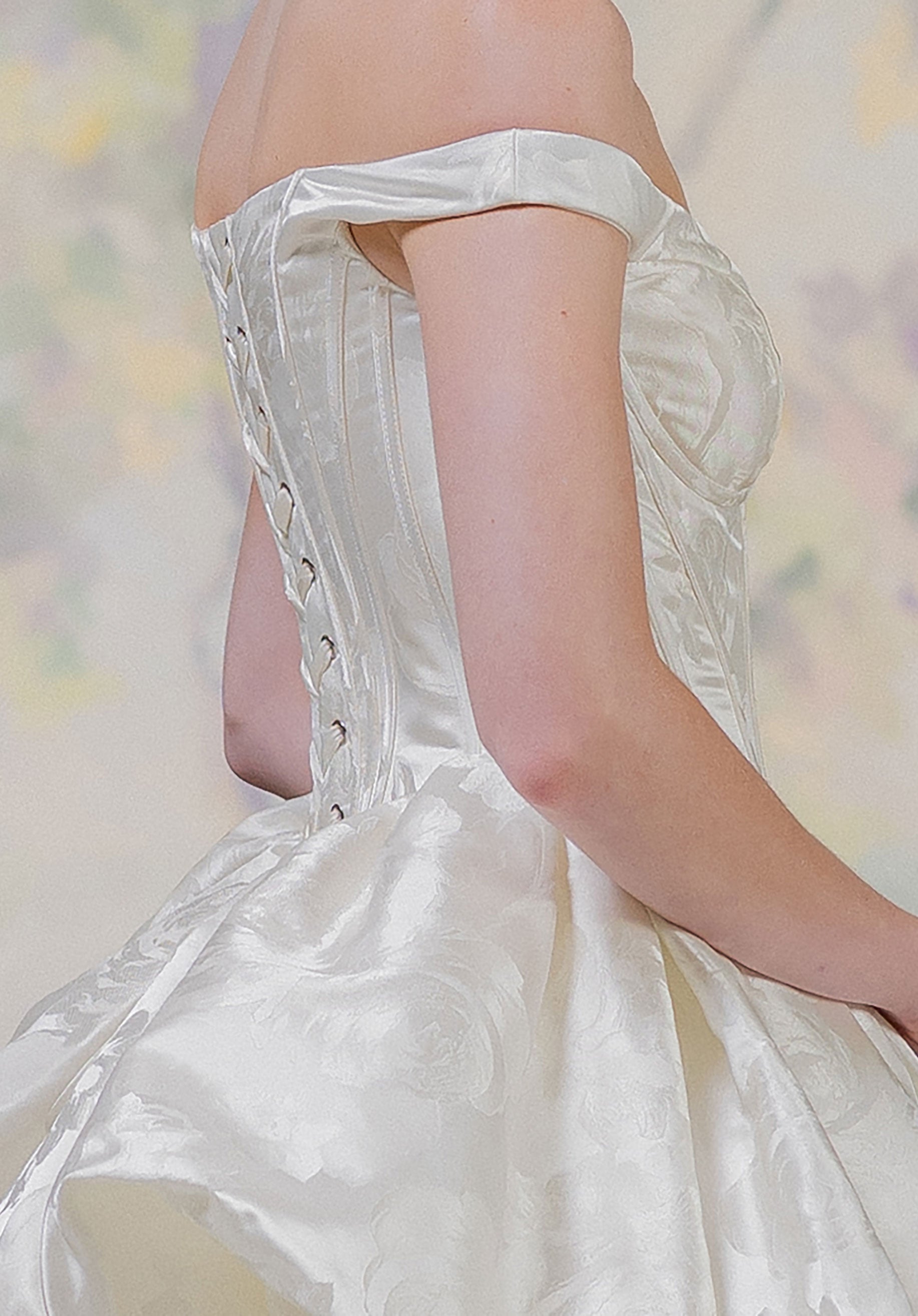 morilee-thyla-brautkleid-jacquard-ballkleid-off-shoulder image 6