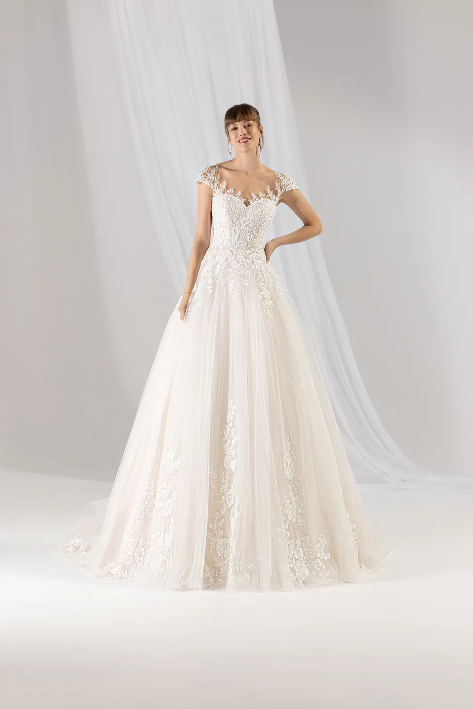 eglantine-johanna-atelier-brautkleid-ivoire-ros-gr-34-64 image 1