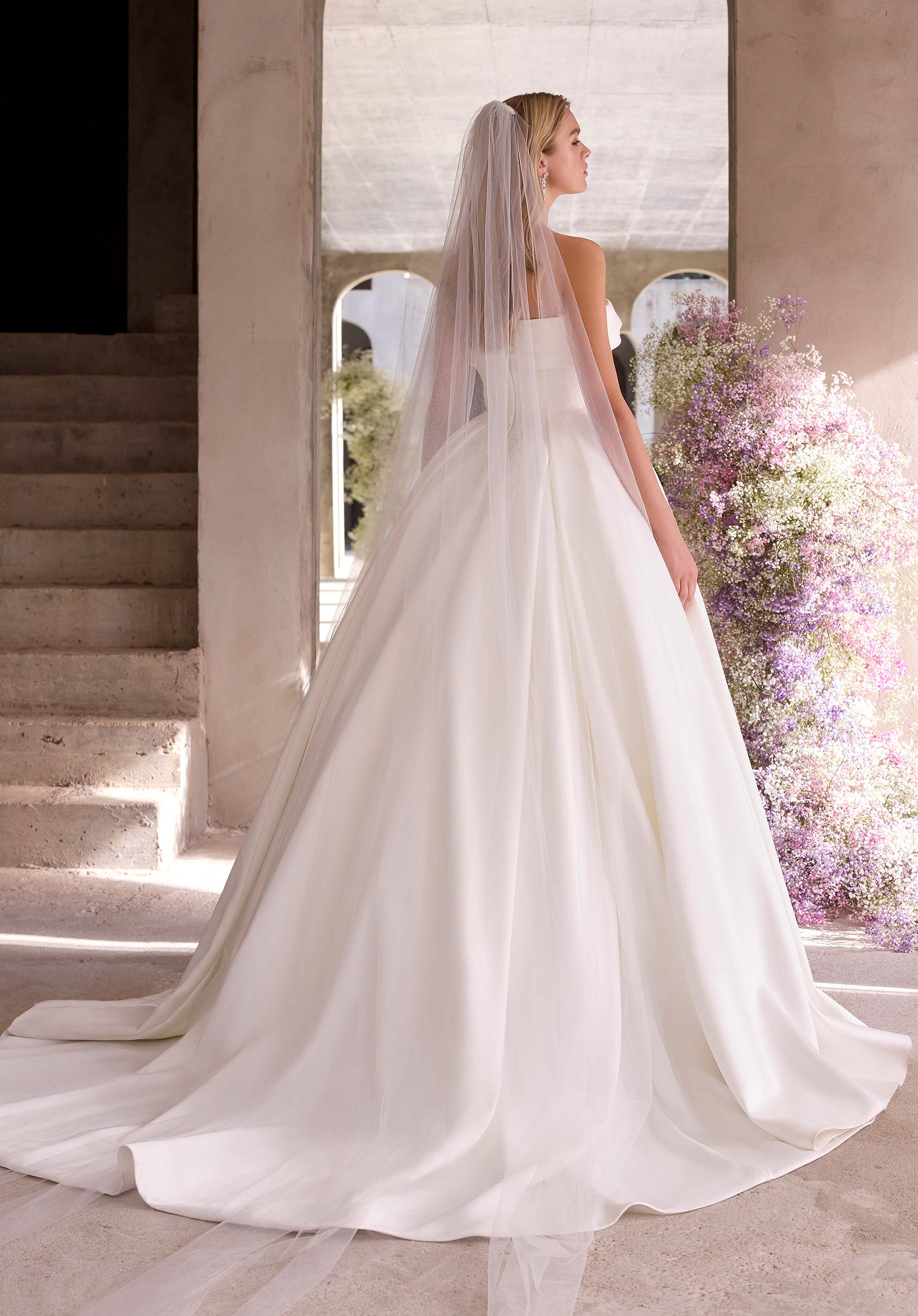 morilee-asteria-brautkleid-ballkleid-satin-spitze image 5