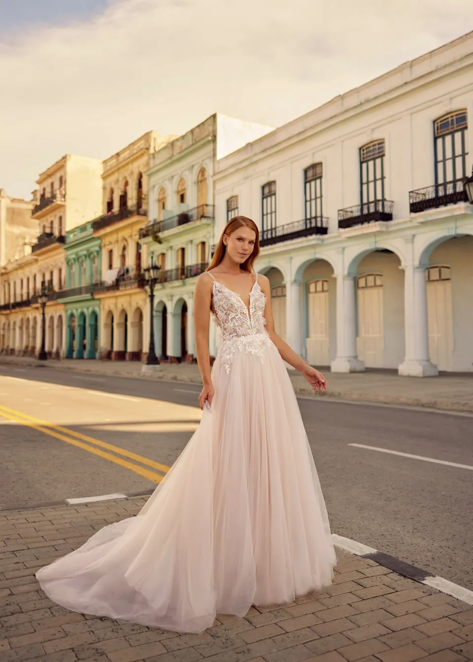 gbs-herve-paris-bridal-livia-brautkleid-libre-collection image 1