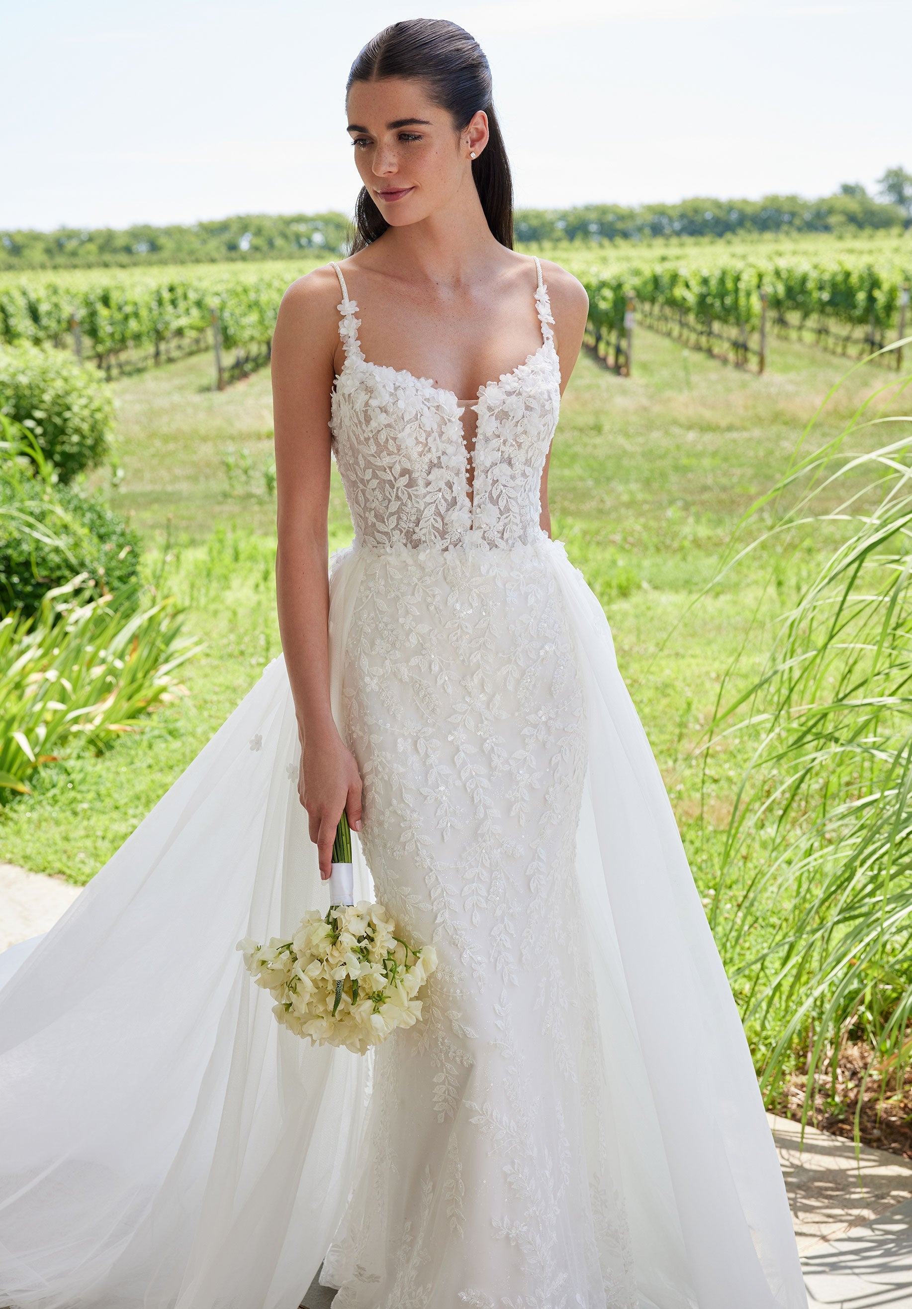 morilee-sierra-brautkleid-fit-flare-mit-3d-spitze-und-berrock image 4