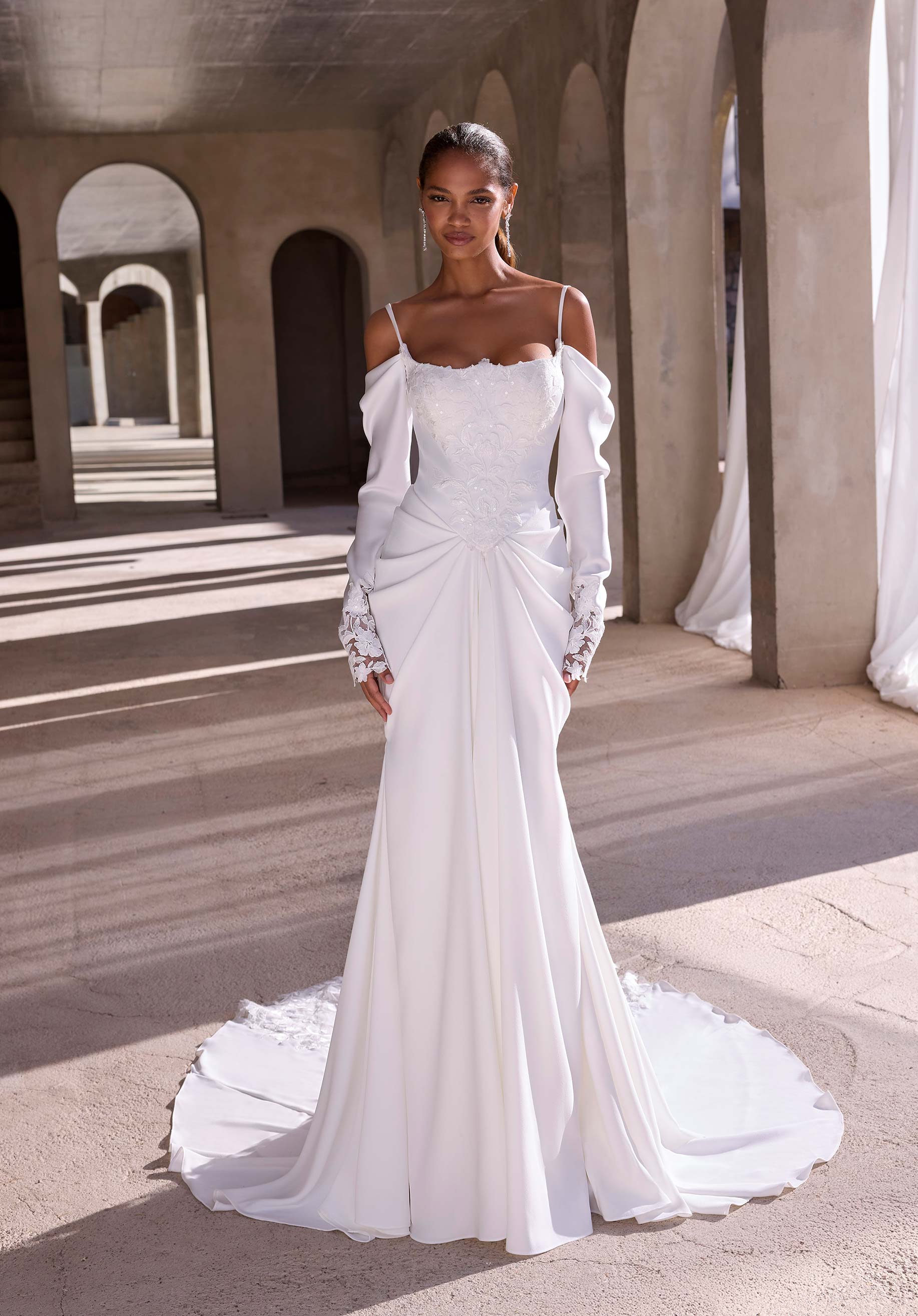 morilee-myka-crepe-brautkleid-fit-and-flare-mit-rmeln image 1