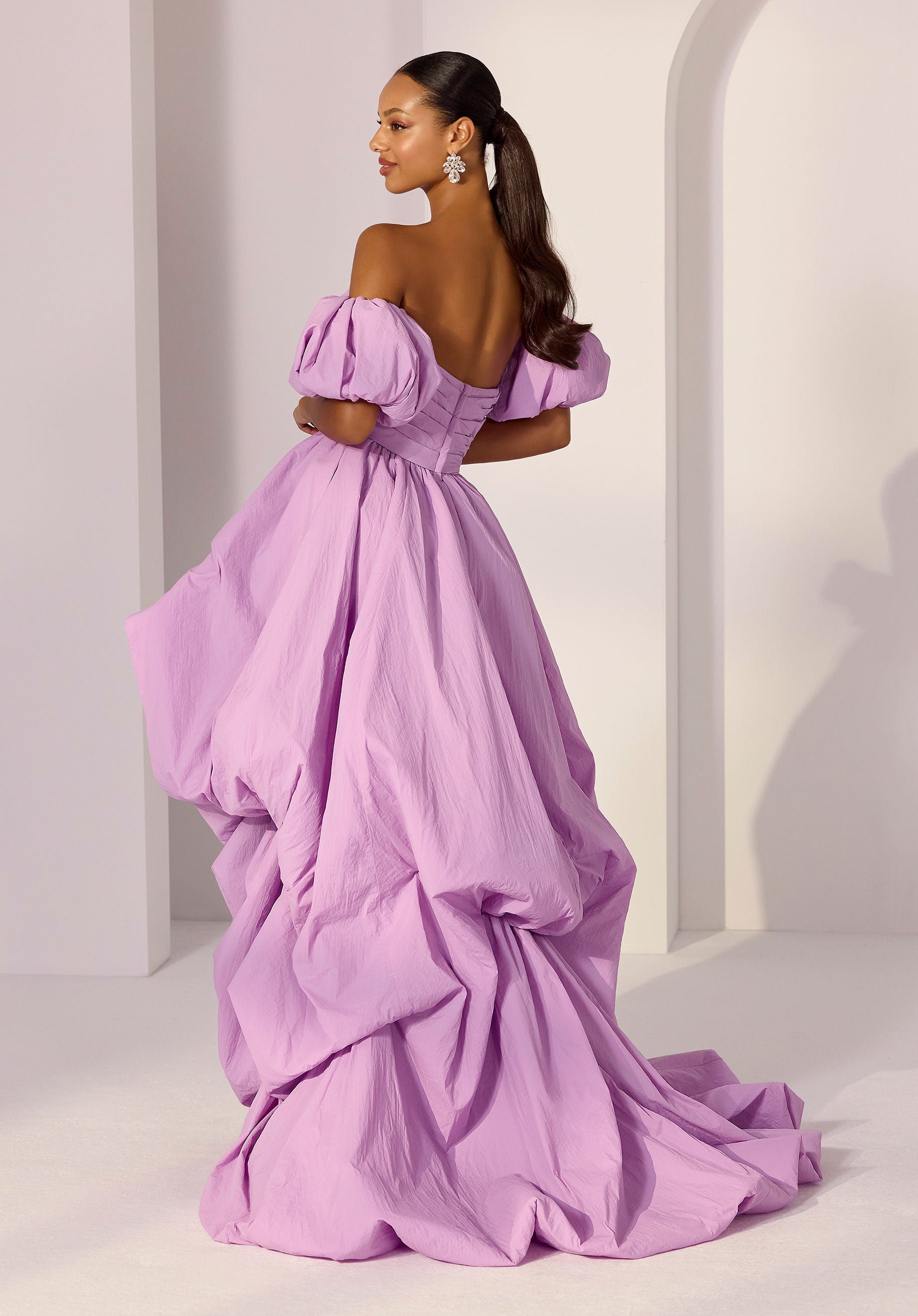 morilee-party-cocktailkleid-hi-low-aus-crepe-taft-mit-puff-rmeln image 3