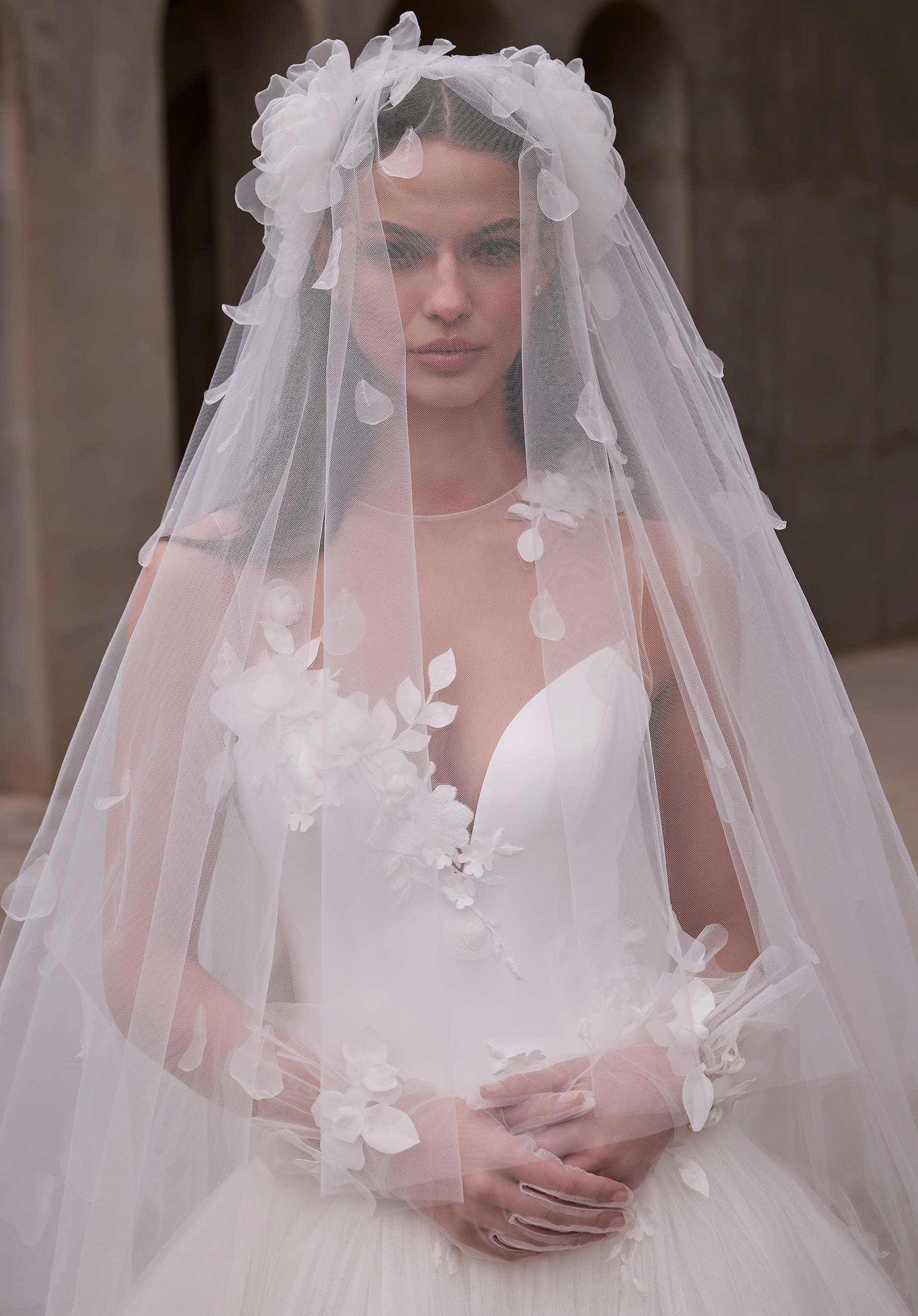 morilee-antheia-brautkleid-ballkleid-mit-mikado-oberteil-und-3d-bl-ten image 4