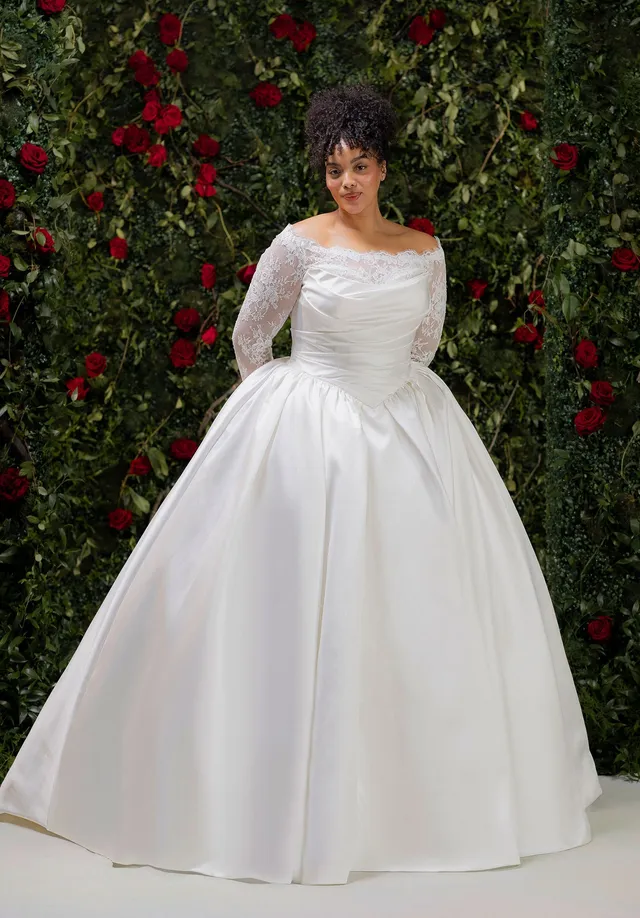 morilee-tindra-brautkleid-aus-mikado-mit-spitzen-berwurf image 1