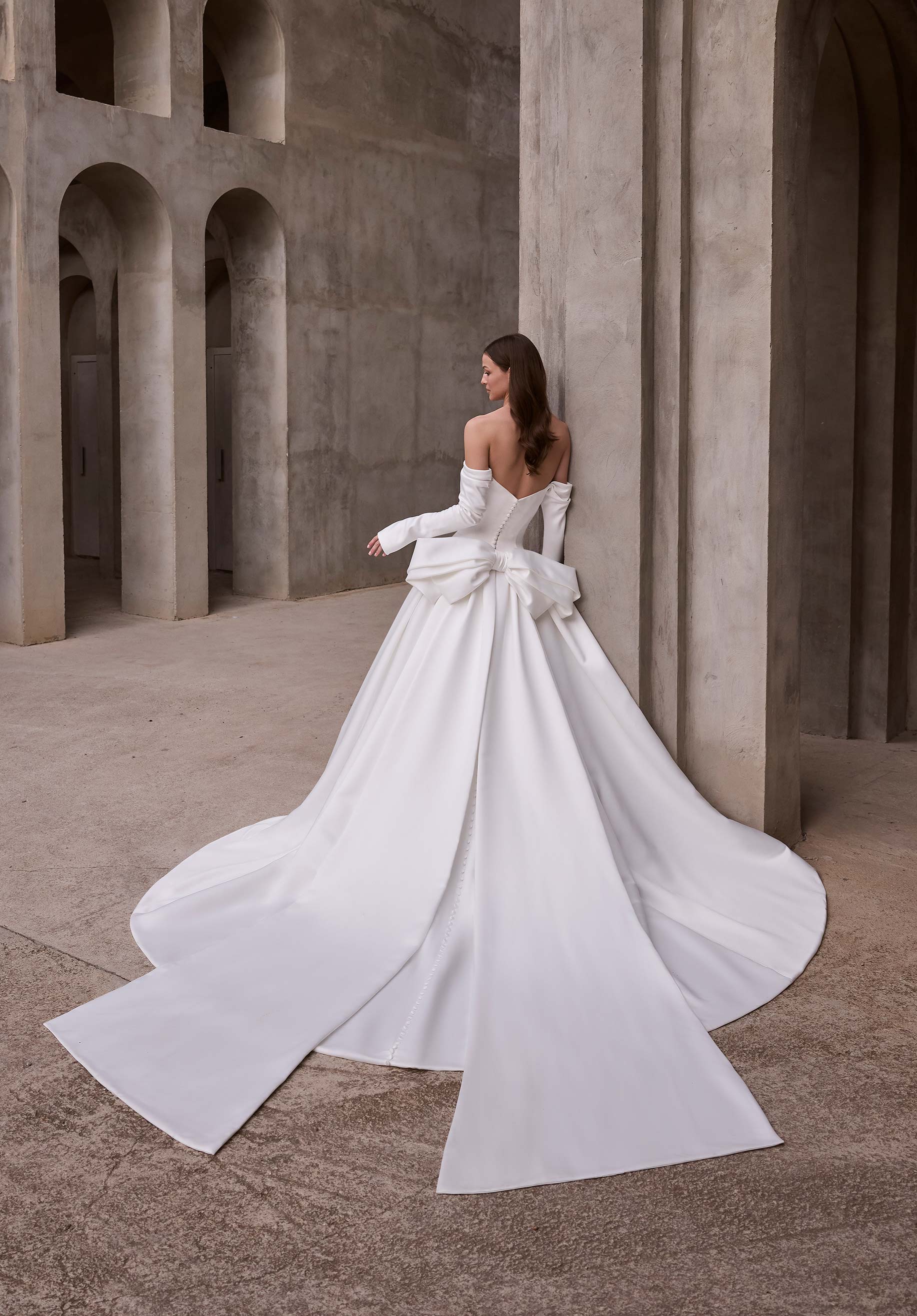 morilee-arete-duchess-satin-ballkleid-brautkleid image 4