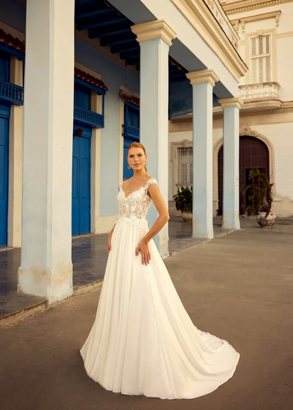 gbs-herve-paris-bridal-leni-libre-brautkleid image 1