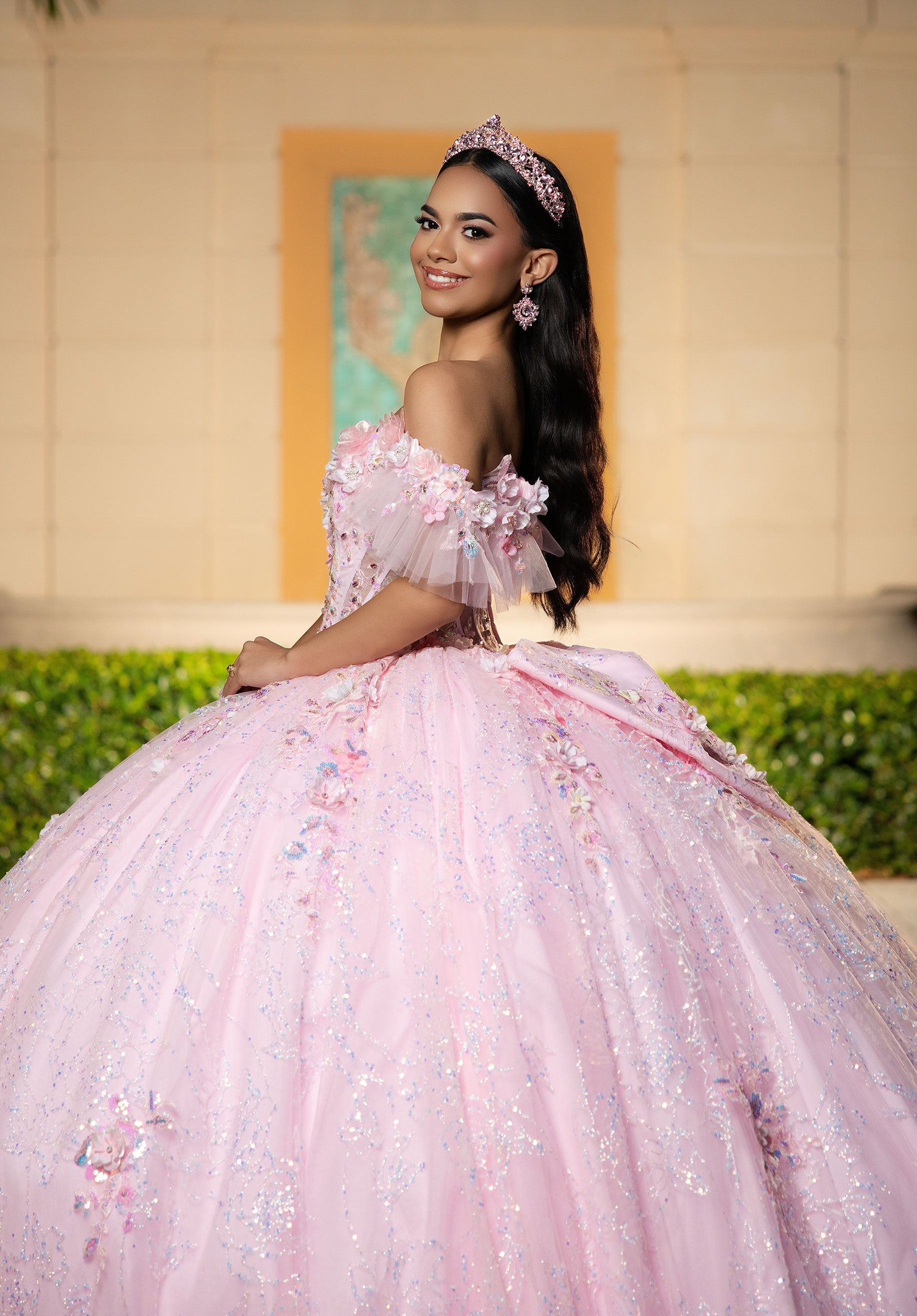 morilee-vizcaya-carolina-quincea-era-ballkleid-3d-blumen image 3