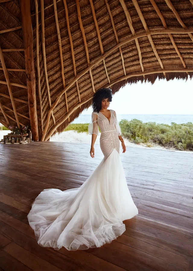 gbs-herve-paris-bridal-bobby-brautkleid-mystical-collection image 1