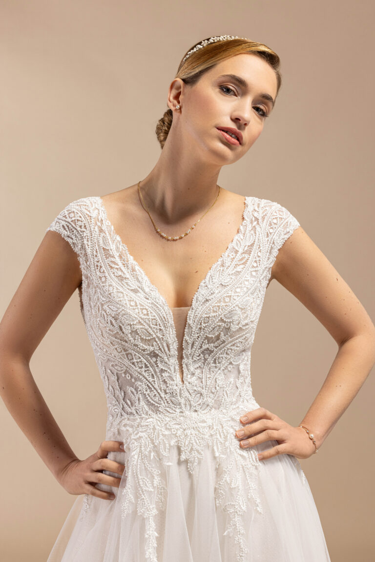 eglantine-bor-al-brautkleid-in-ivoire-blassrosa-wei-gr-34-70 image 3