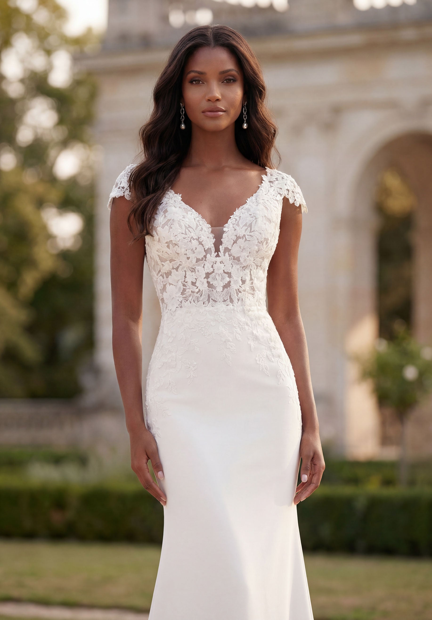 morilee-shay-brautkleid-crepe-mit-cap-rmeln-und-schleppe image 2