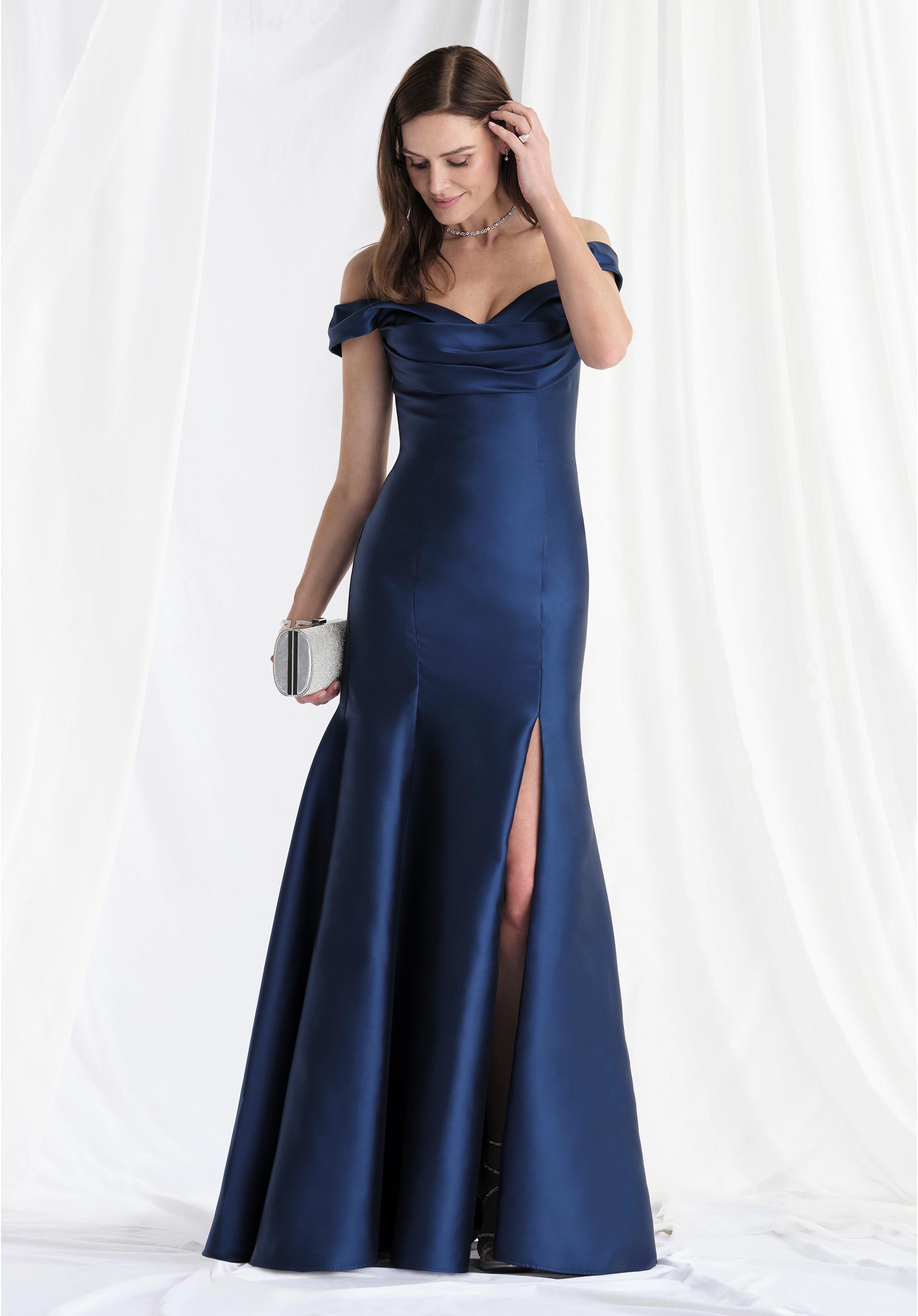 morilee-fit-and-flare-off-shoulder-mikado-abendkleid-mit-schlitz image 3