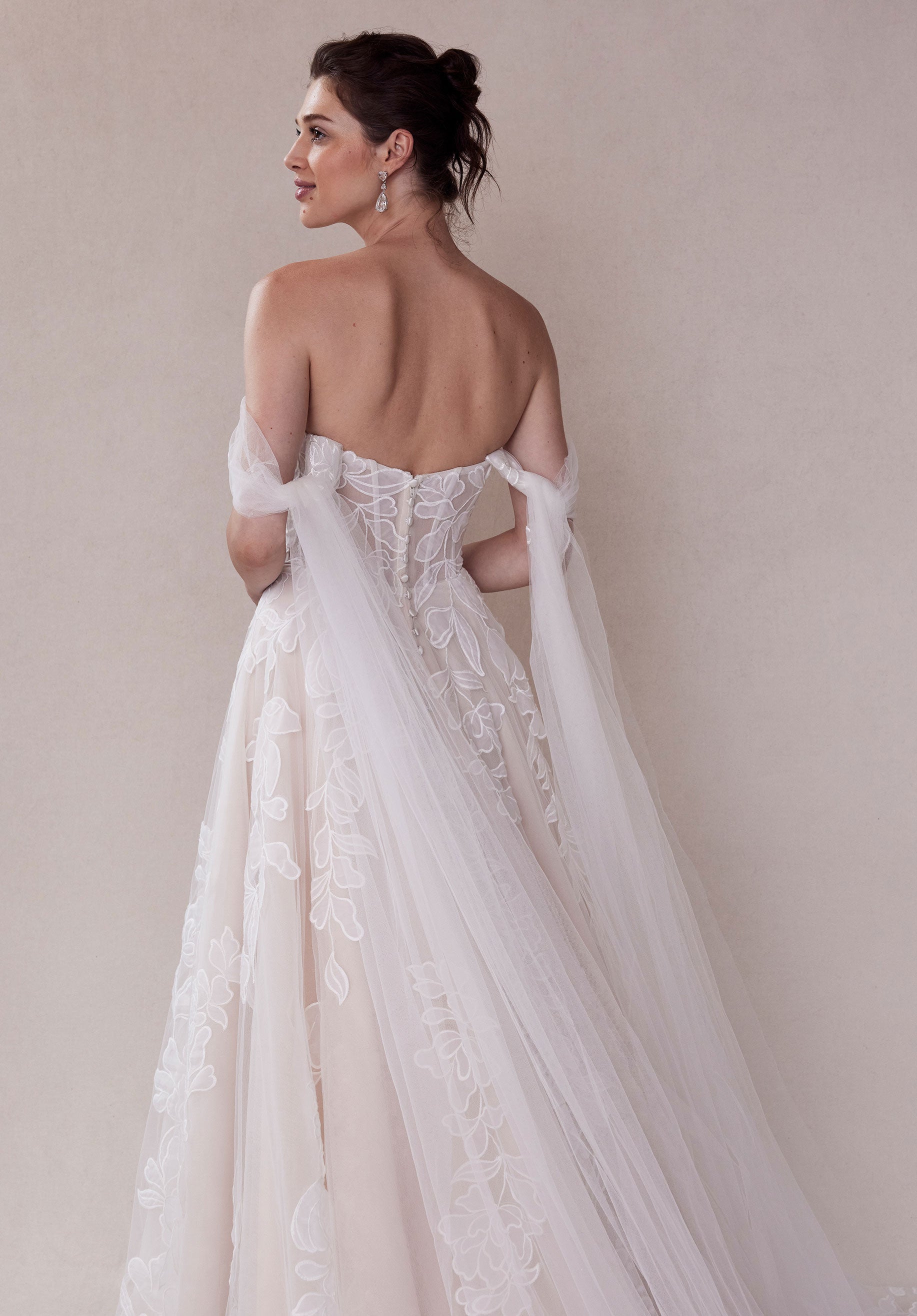 morilee-sahar-a-linie-brautkleid-mit-schleppe image 6