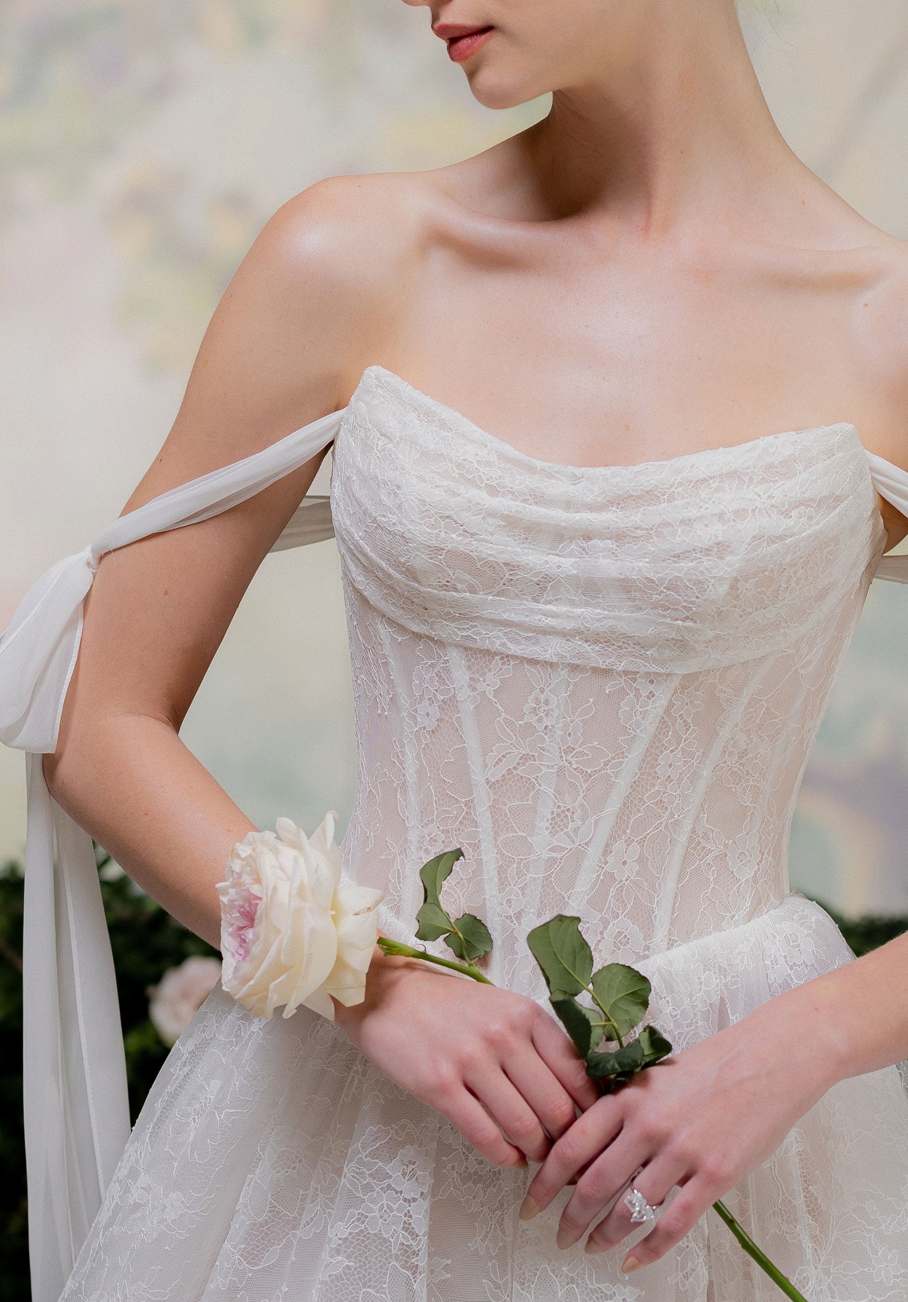morilee-therese-brautkleid-a-linie-chantilly-spitze-mit-korsett image 5