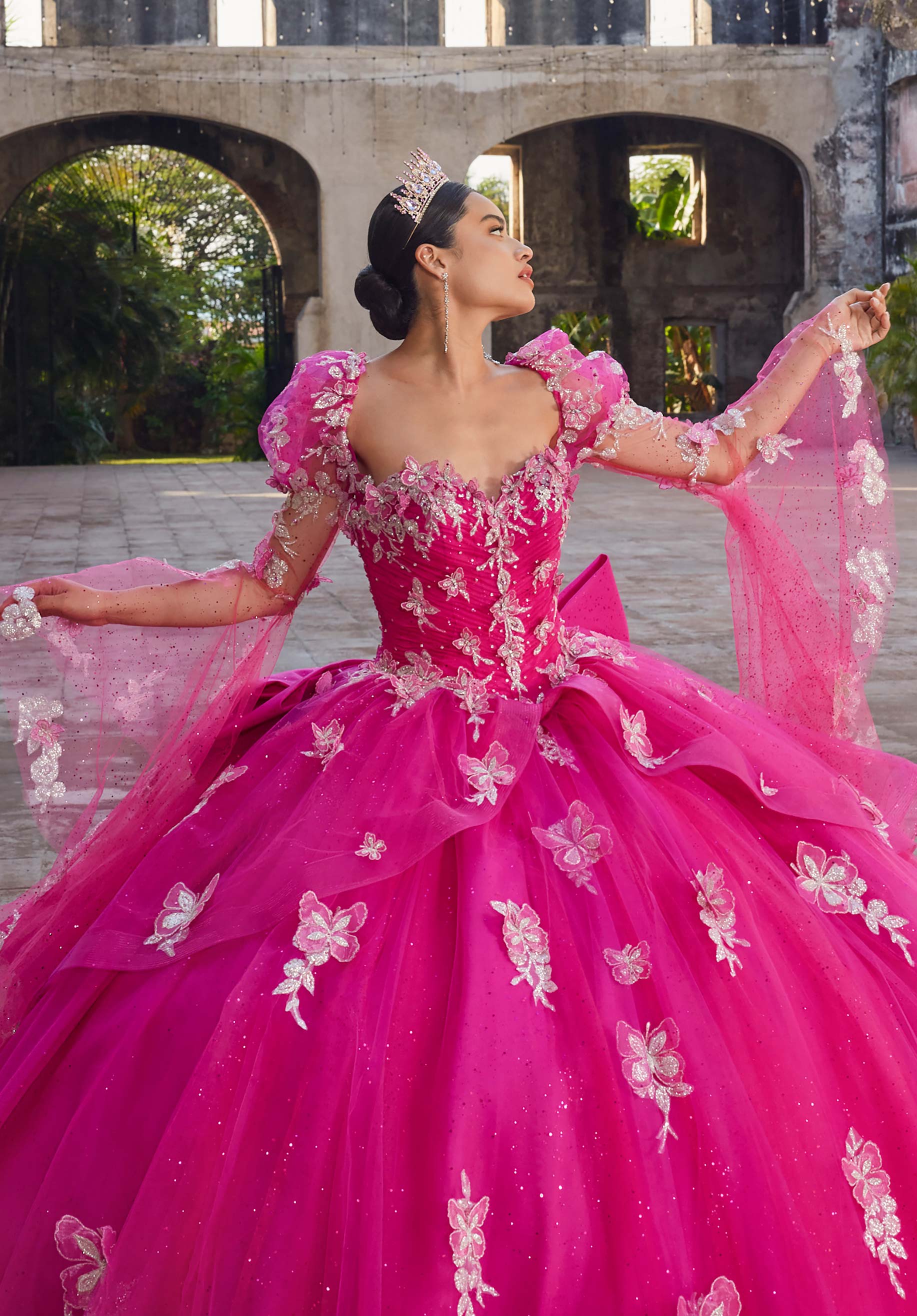 morilee-vizcaya-andrea-quincea-era-ballkleid-schmetterling image 2