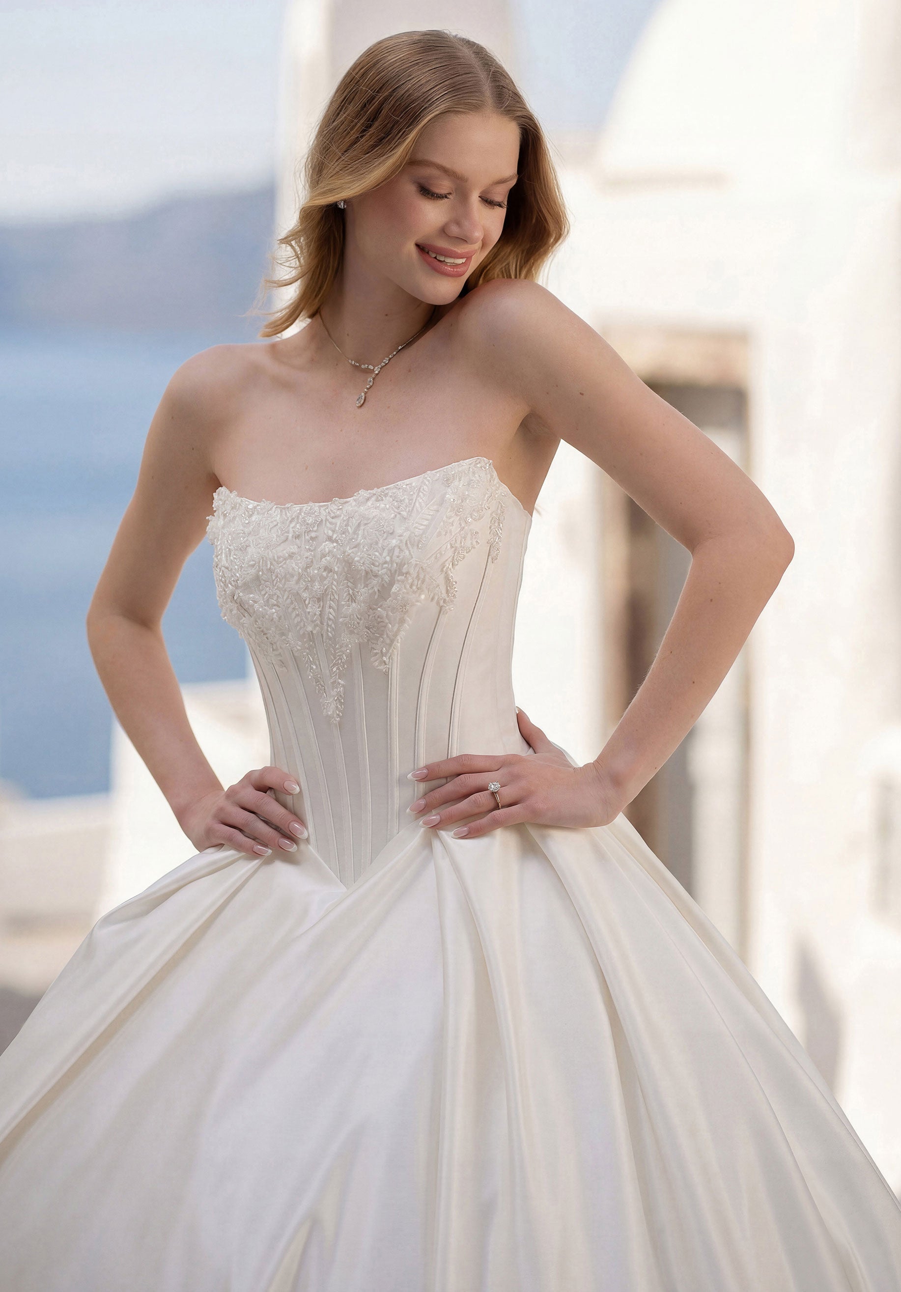 morilee-teyana-brautkleid-corsage-mit-bugle-beaded-applikationen-satinschal-tr-g image 2