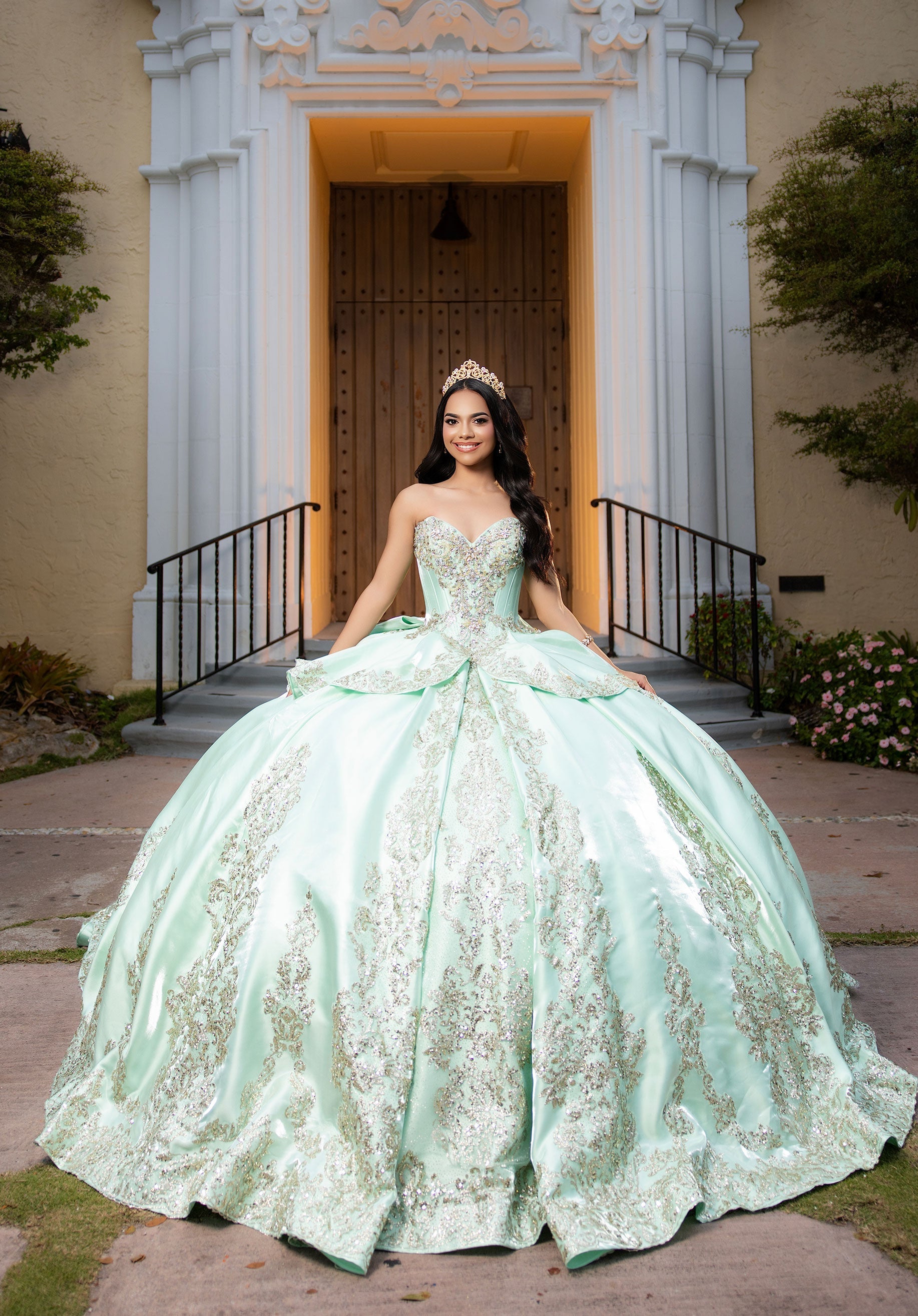 morilee-cyra-quincea-era-ballkleid-satin-mit-pailletten image 3