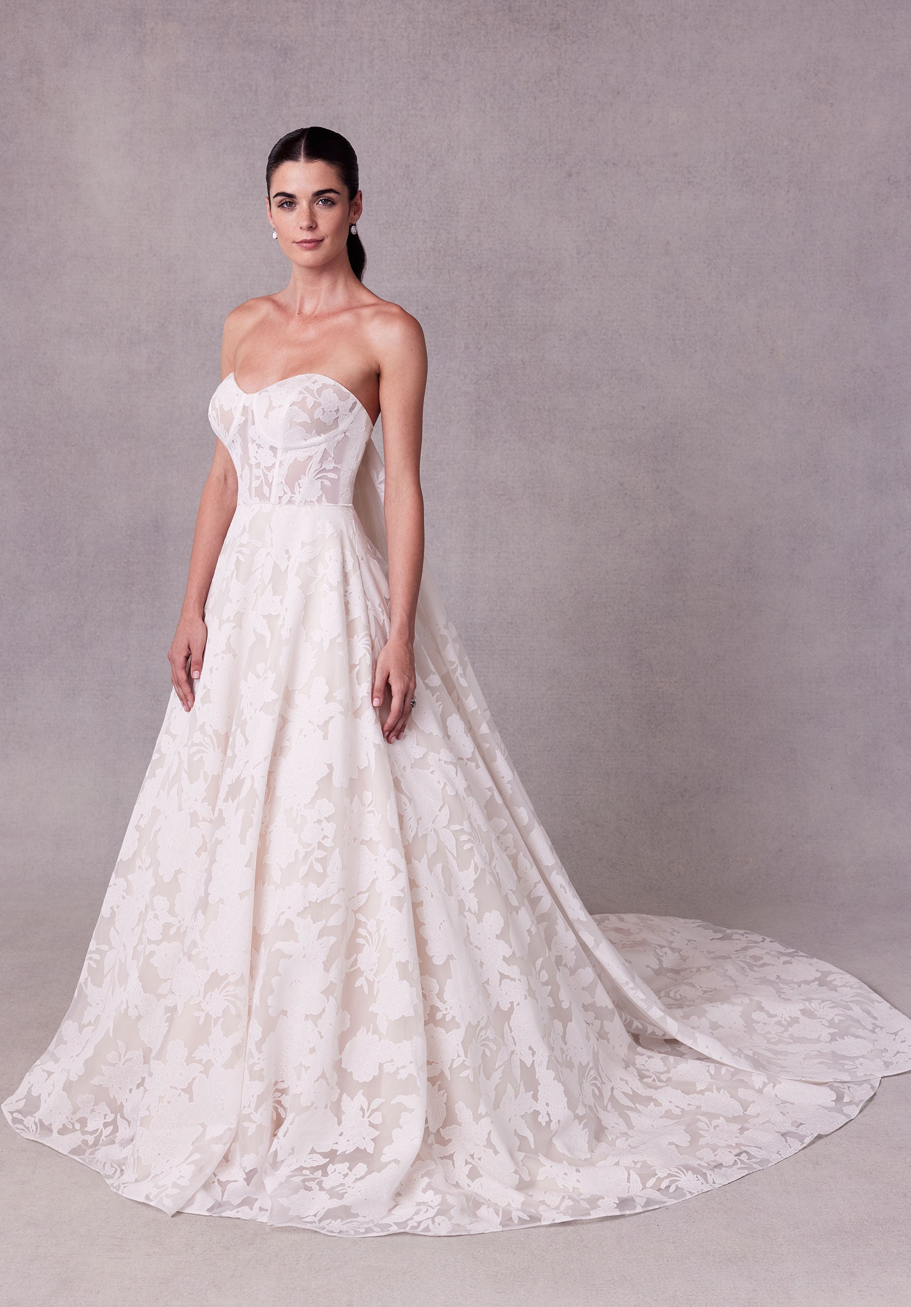 morilee-saige-ballkleid-brautkleid-aus-burnout-organza image 3