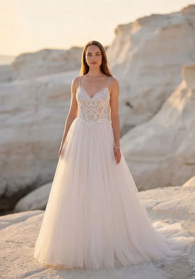 morilee-toscana-brautkleid-mit-glitzer-t-ll-und-basque-taille image 1