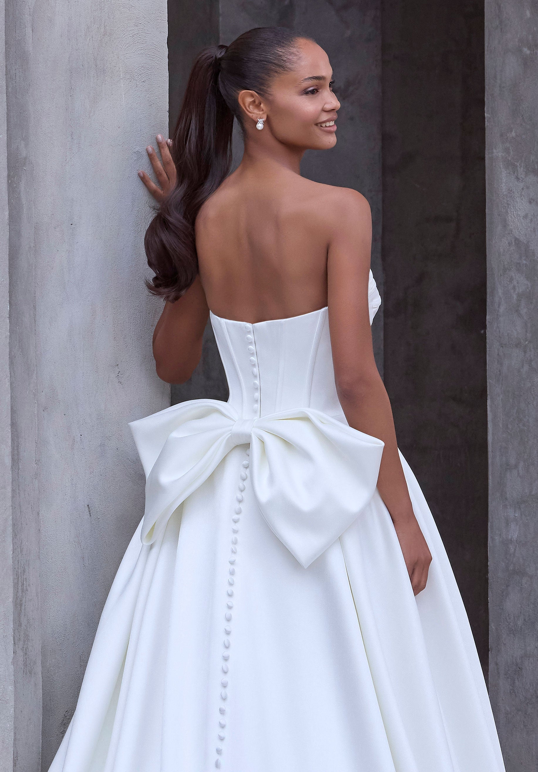 morilee-satin-mikado-back-bow-brautkleid image 1