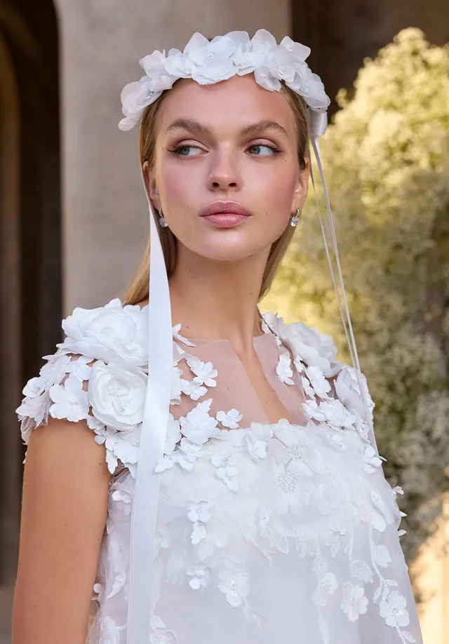 morilee-floral-wreath-with-satin-streamer-headband-blumenkranz-haarreif image 1