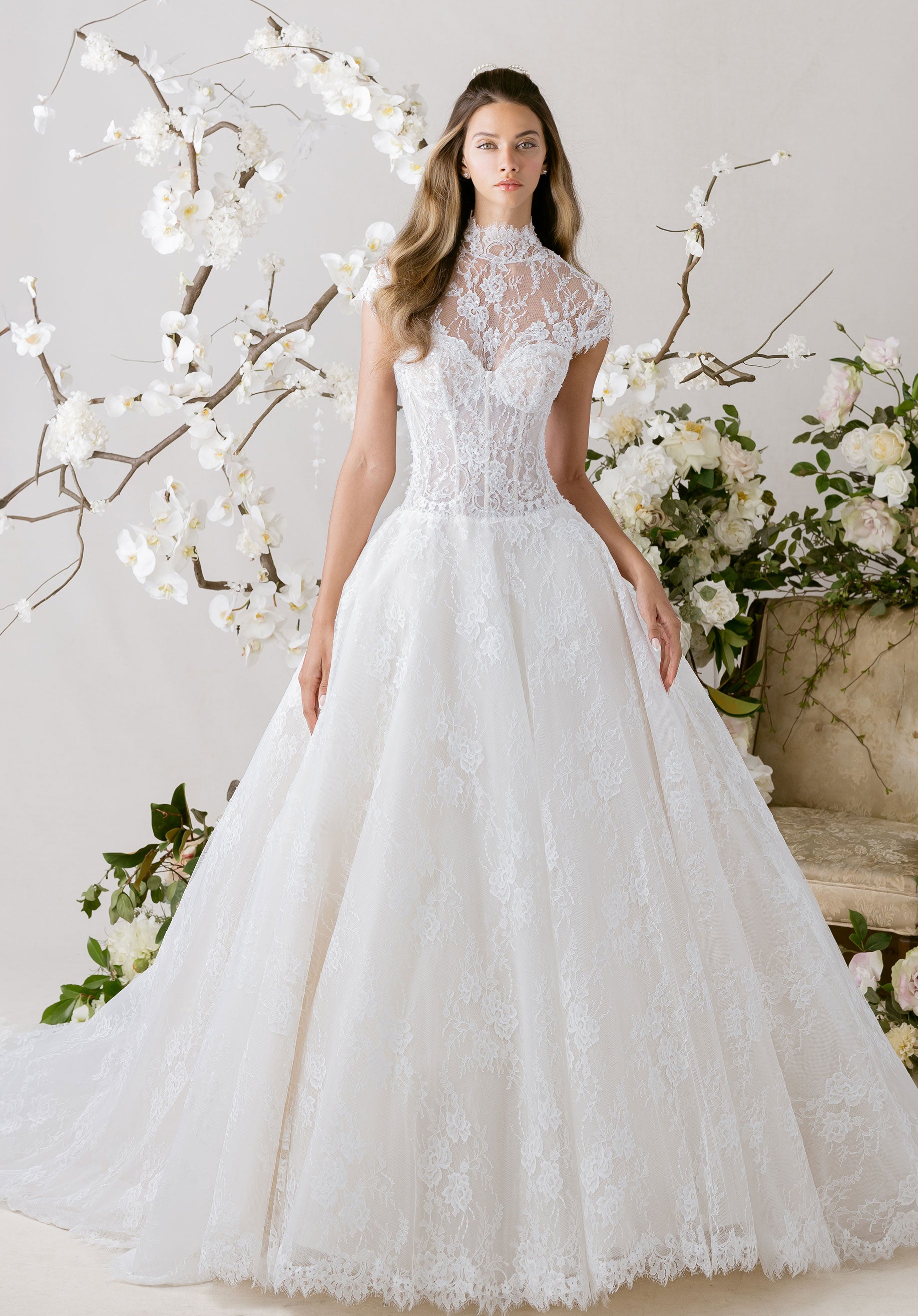 morilee-nikiya-chantilly-spitze-ballkleid-brautkleid image 1