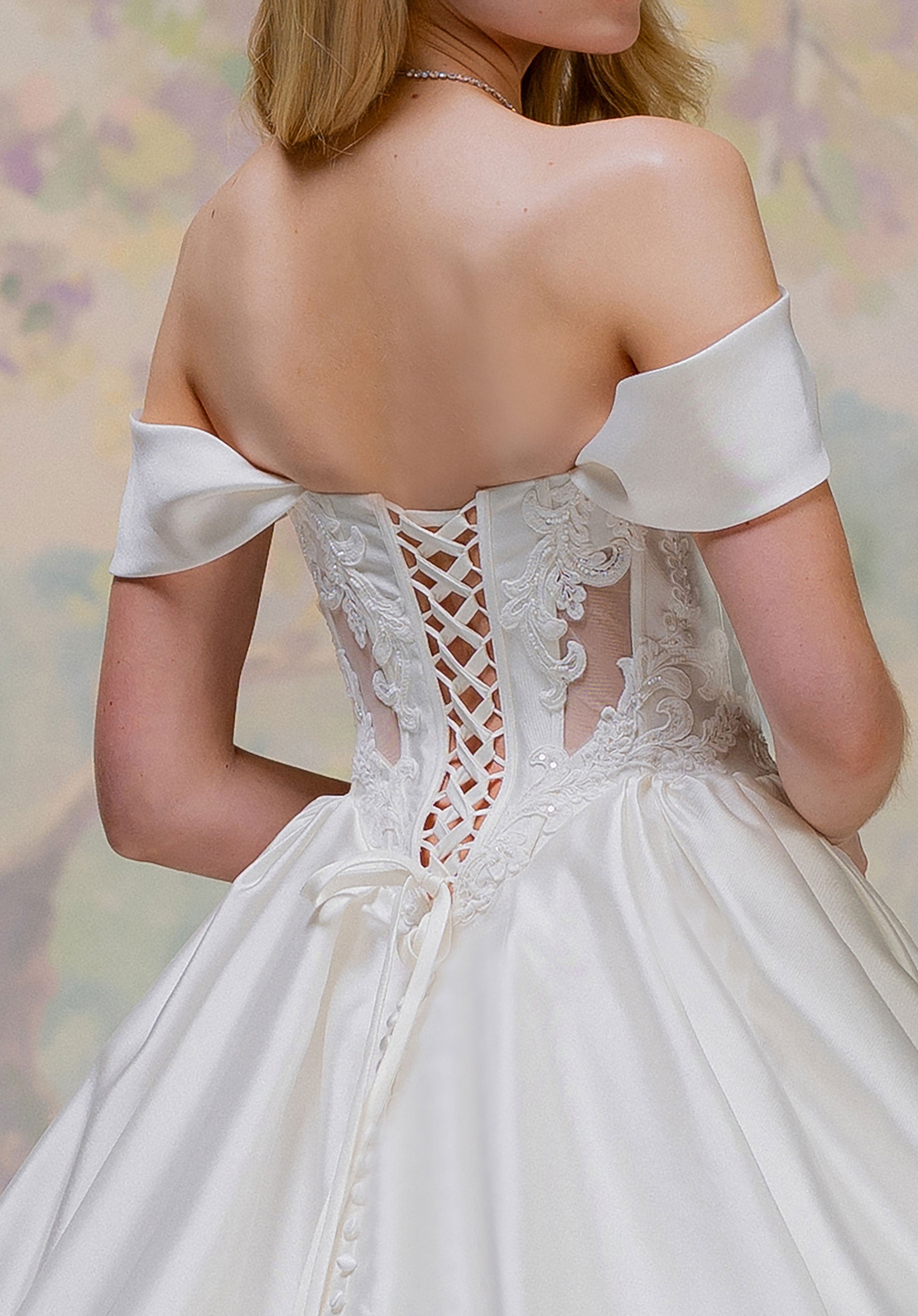 morilee-toviana-brautkleid-satin-korsett image 5