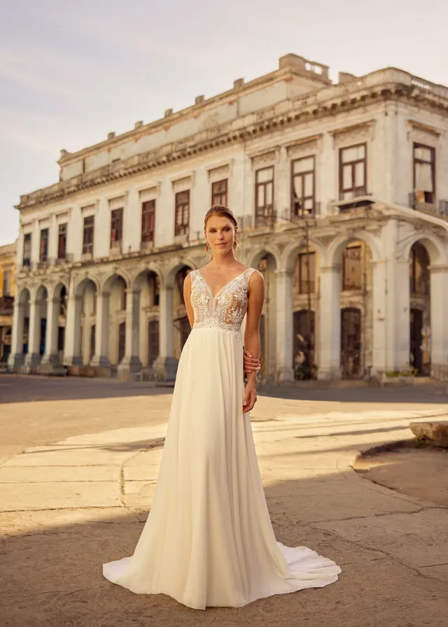 gbs-herve-paris-bridal-lauren-brautkleid-libre-collection-festliche-komplettgard image 1